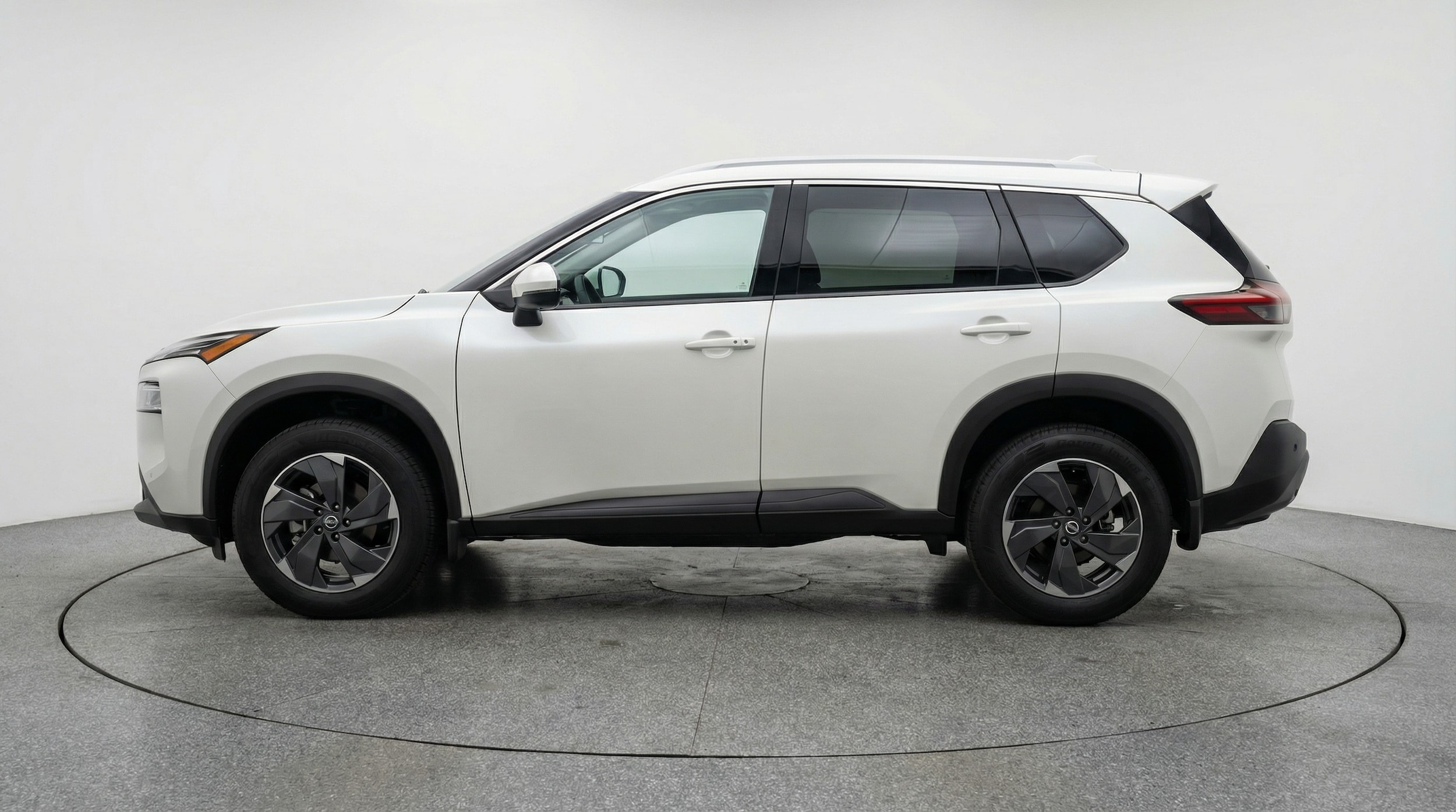 Thumbnail: 2025 Nissan Rogue - 4