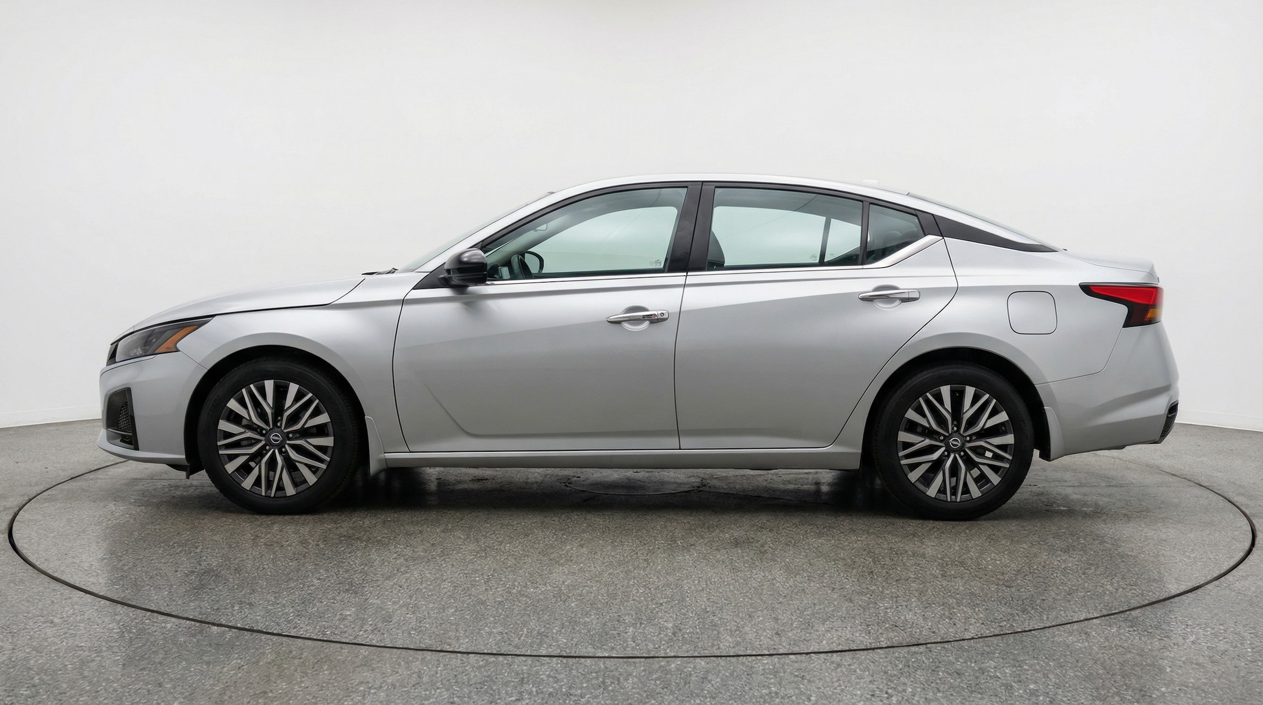 Thumbnail: 2025 Nissan Altima - 4