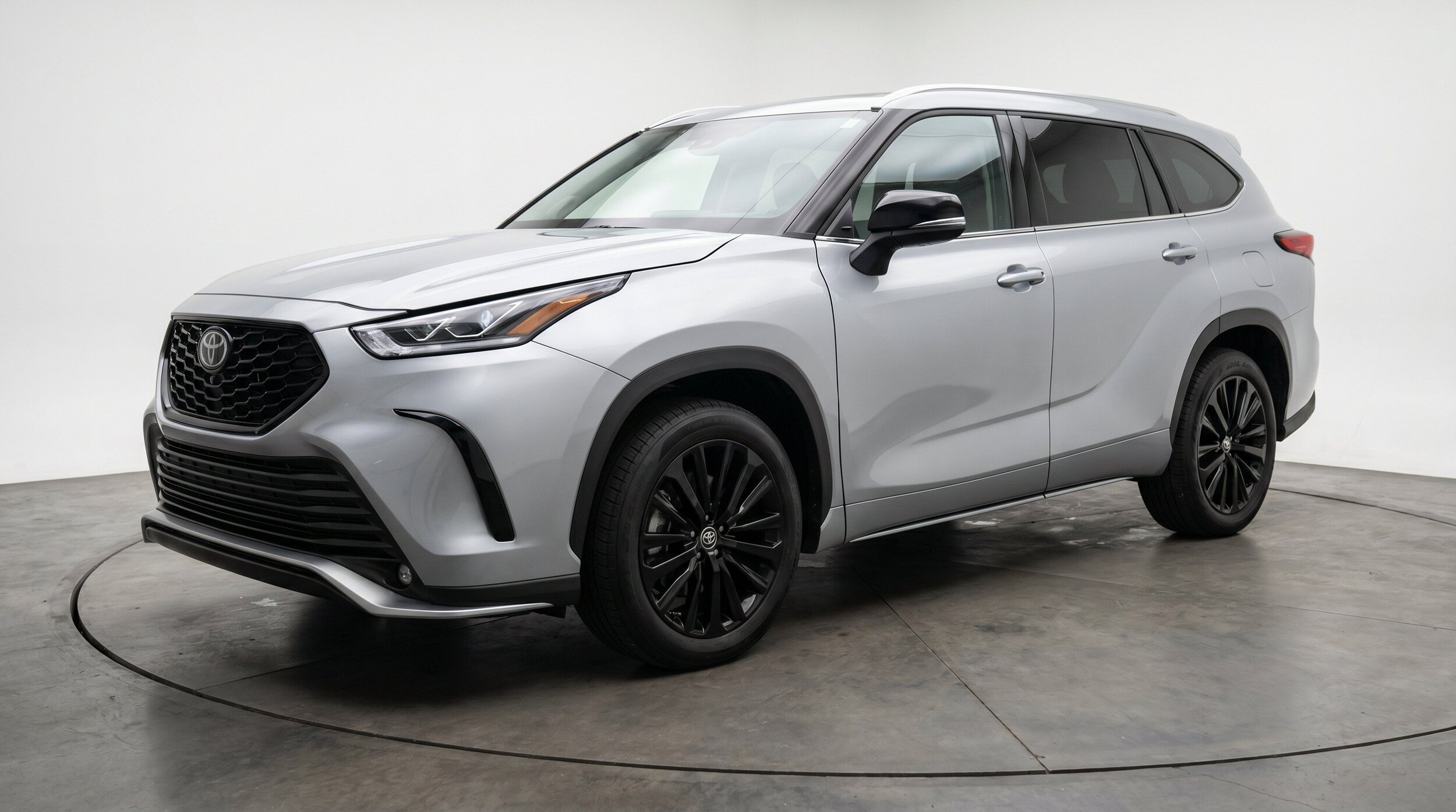Thumbnail: 2025 Toyota Highlander - 3