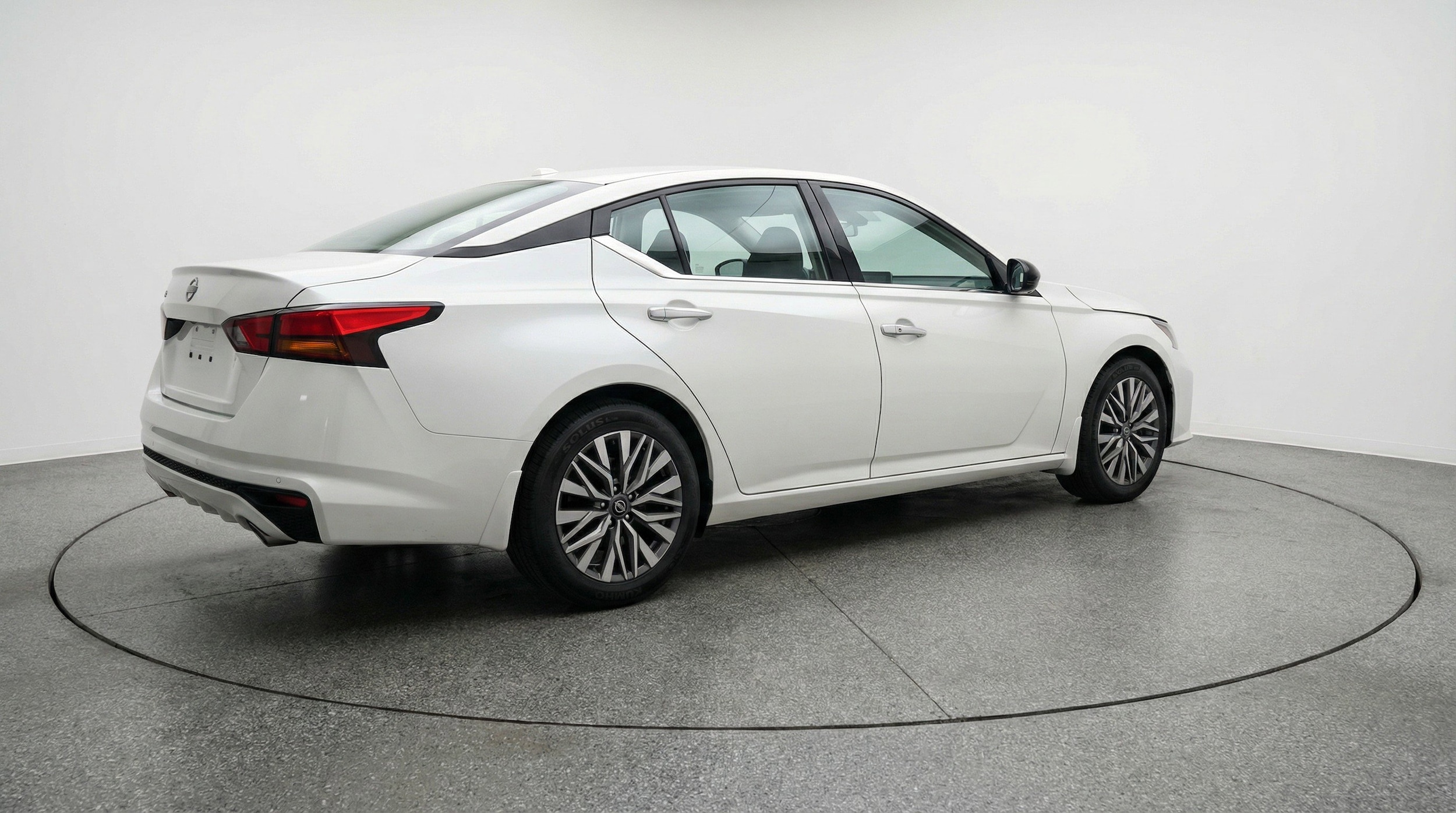 Thumbnail: 2025 Nissan Altima - 9