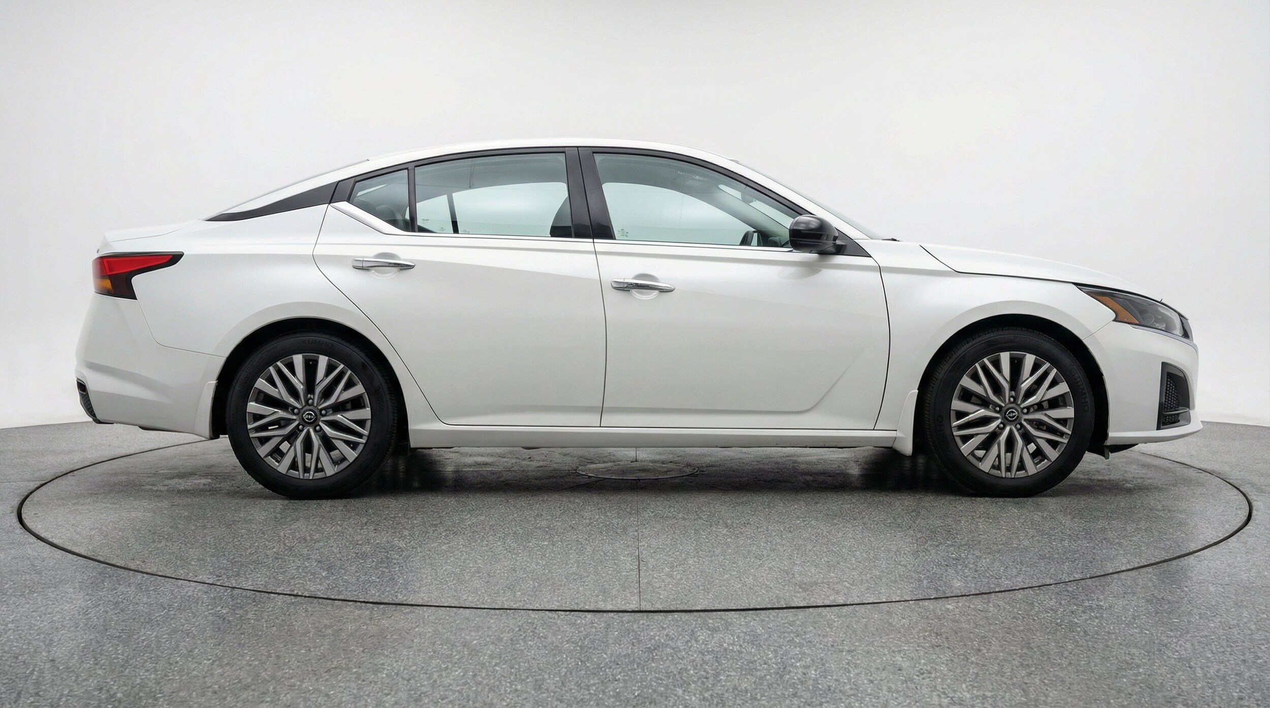 Thumbnail: 2025 Nissan Altima - 11