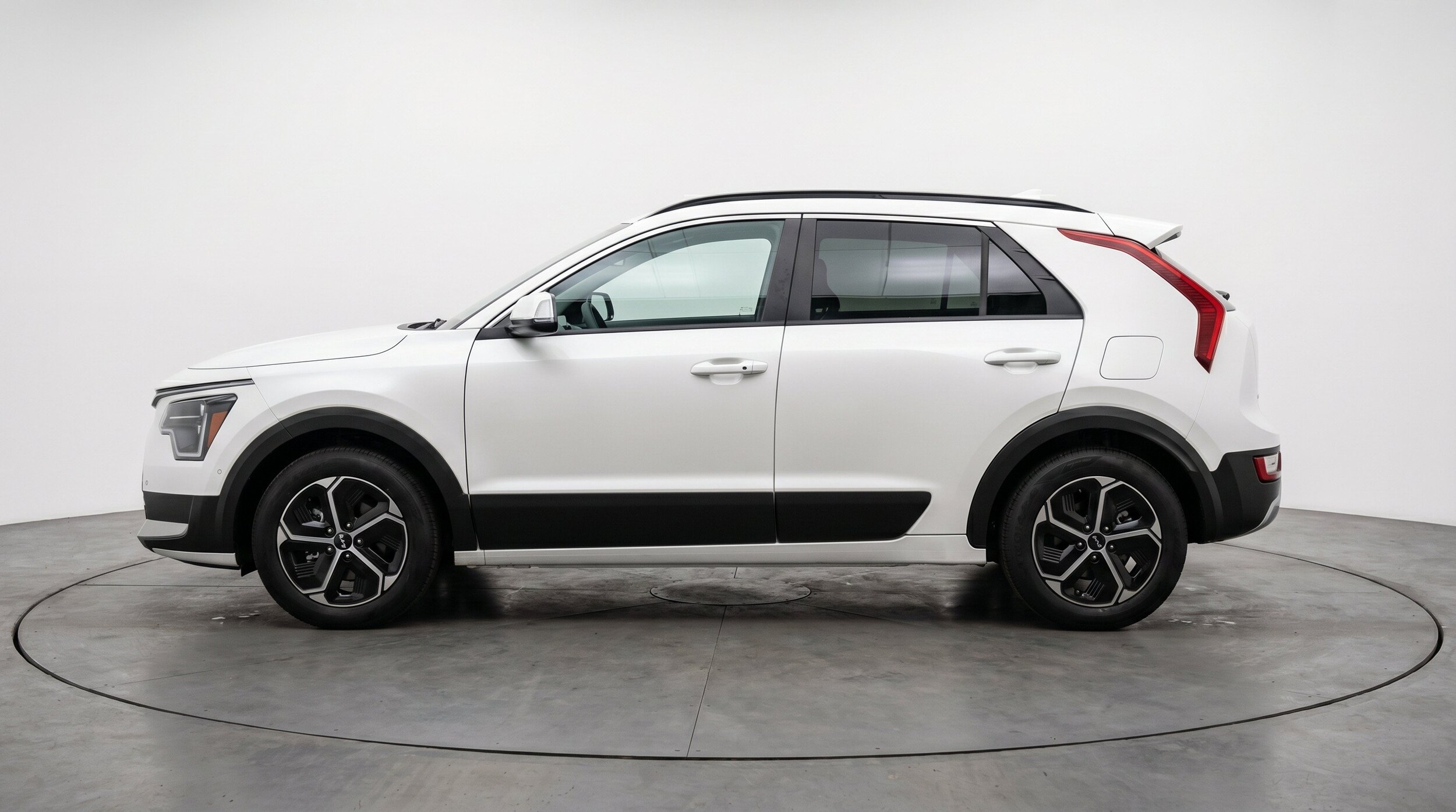 Thumbnail: 2026 Kia Niro - 5