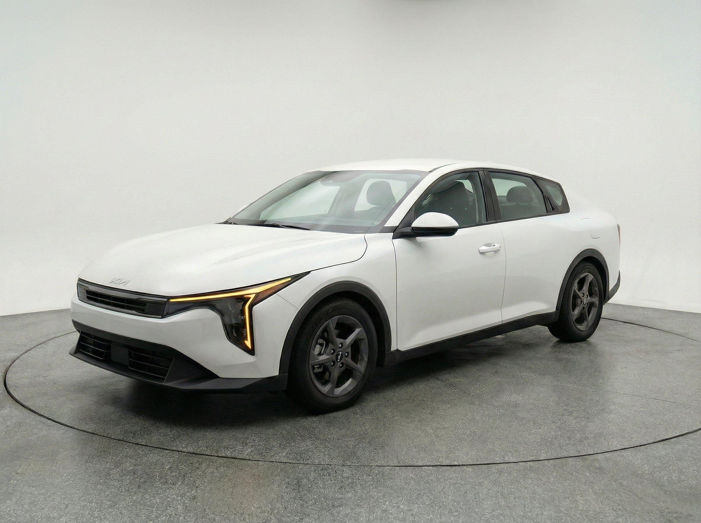 Thumbnail: 2025 Kia K4 - 3