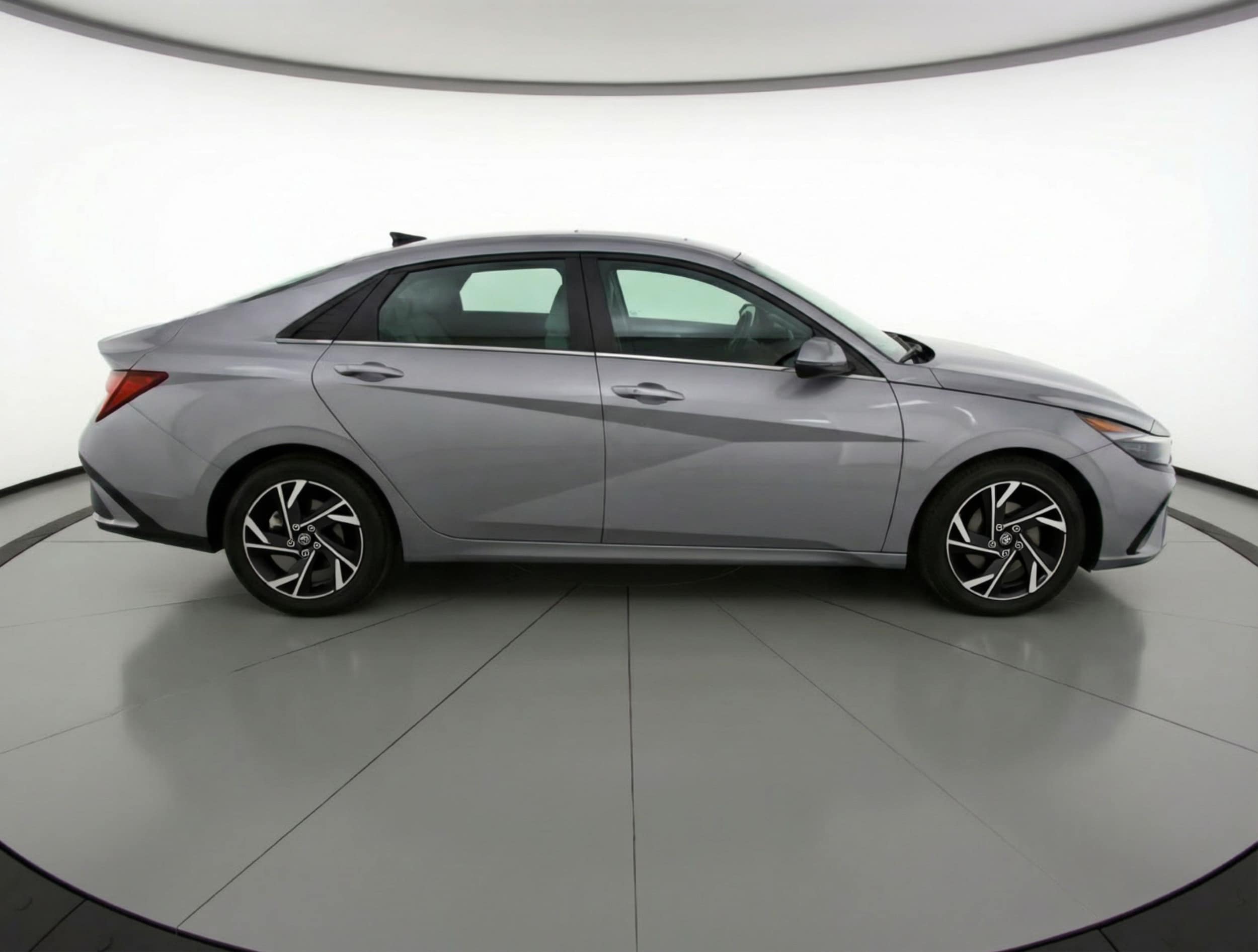 Thumbnail: 2025 Hyundai Elantra - 8