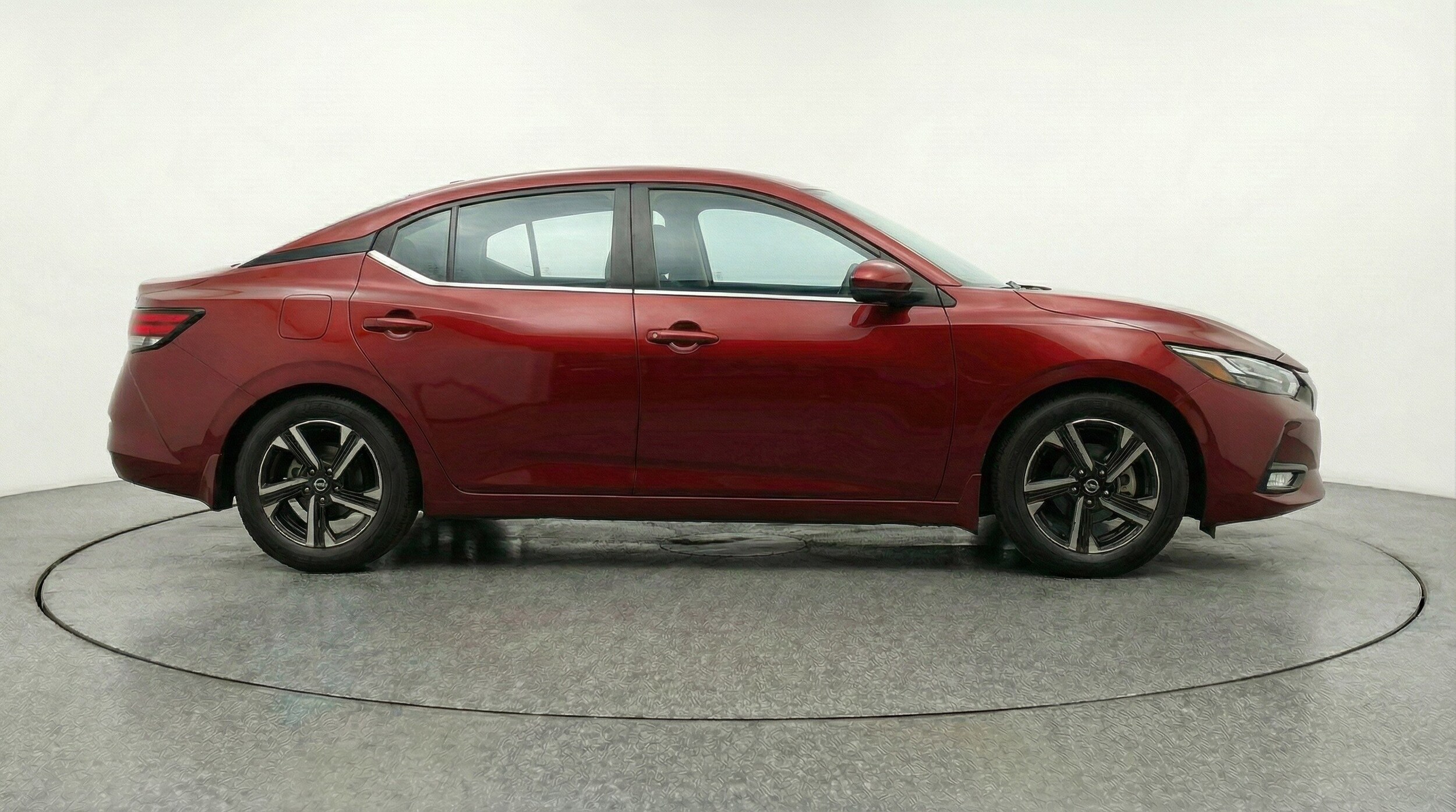 Thumbnail: 2025 Nissan Sentra - 11