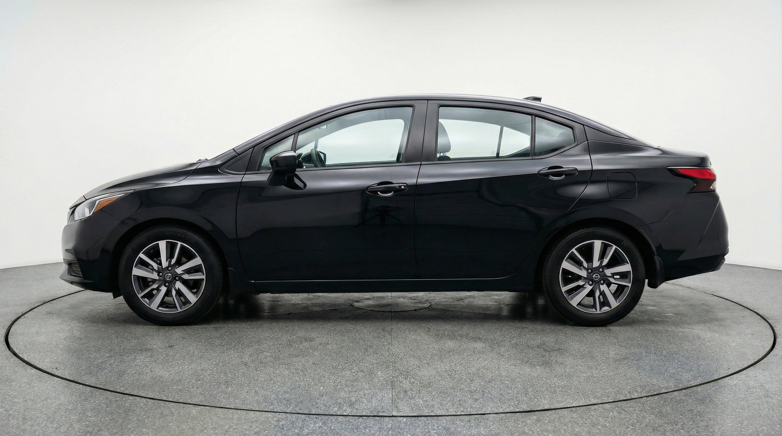 Thumbnail: 2025 Nissan Versa - 5