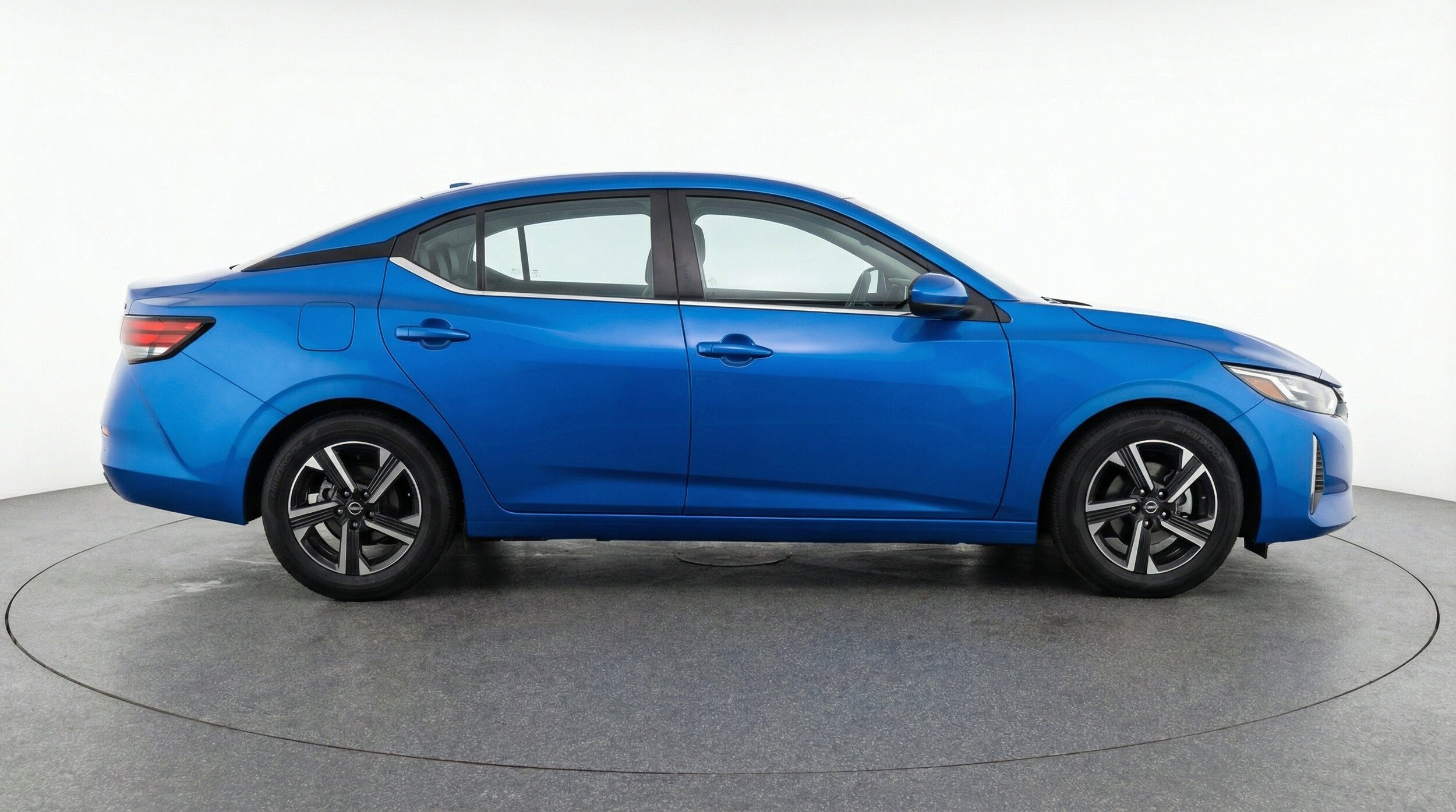 Thumbnail: 2025 Nissan Sentra - 11