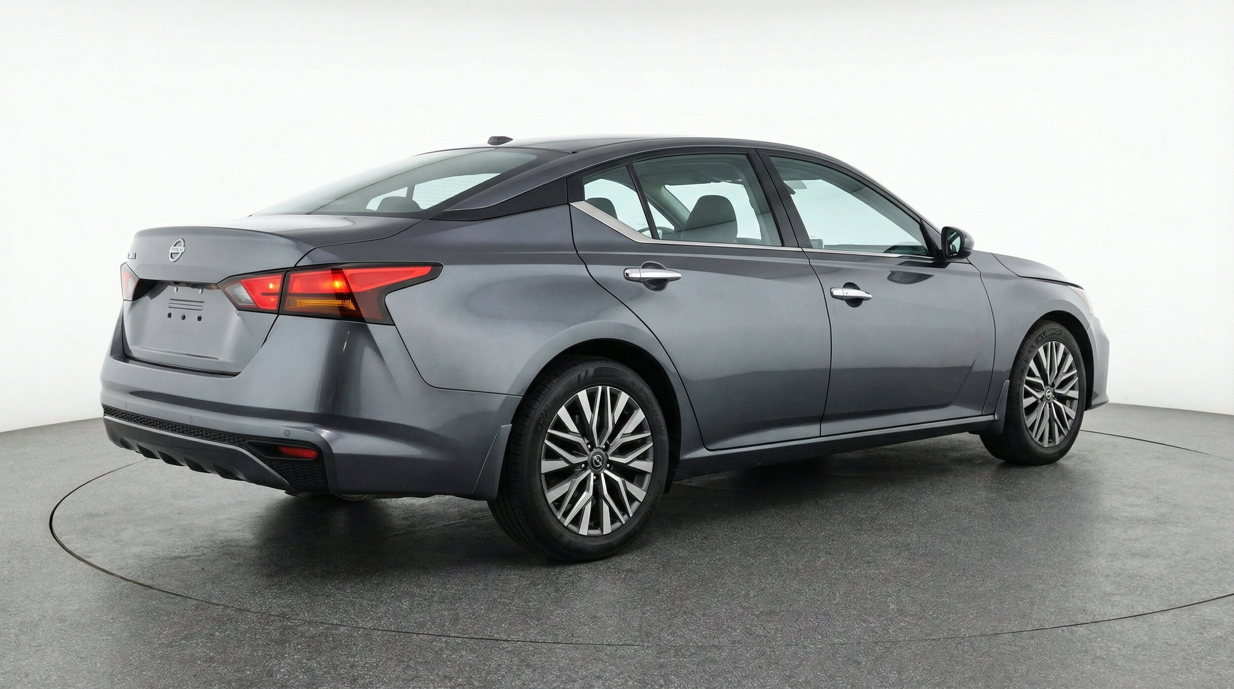 Thumbnail: 2025 Nissan Altima - 9