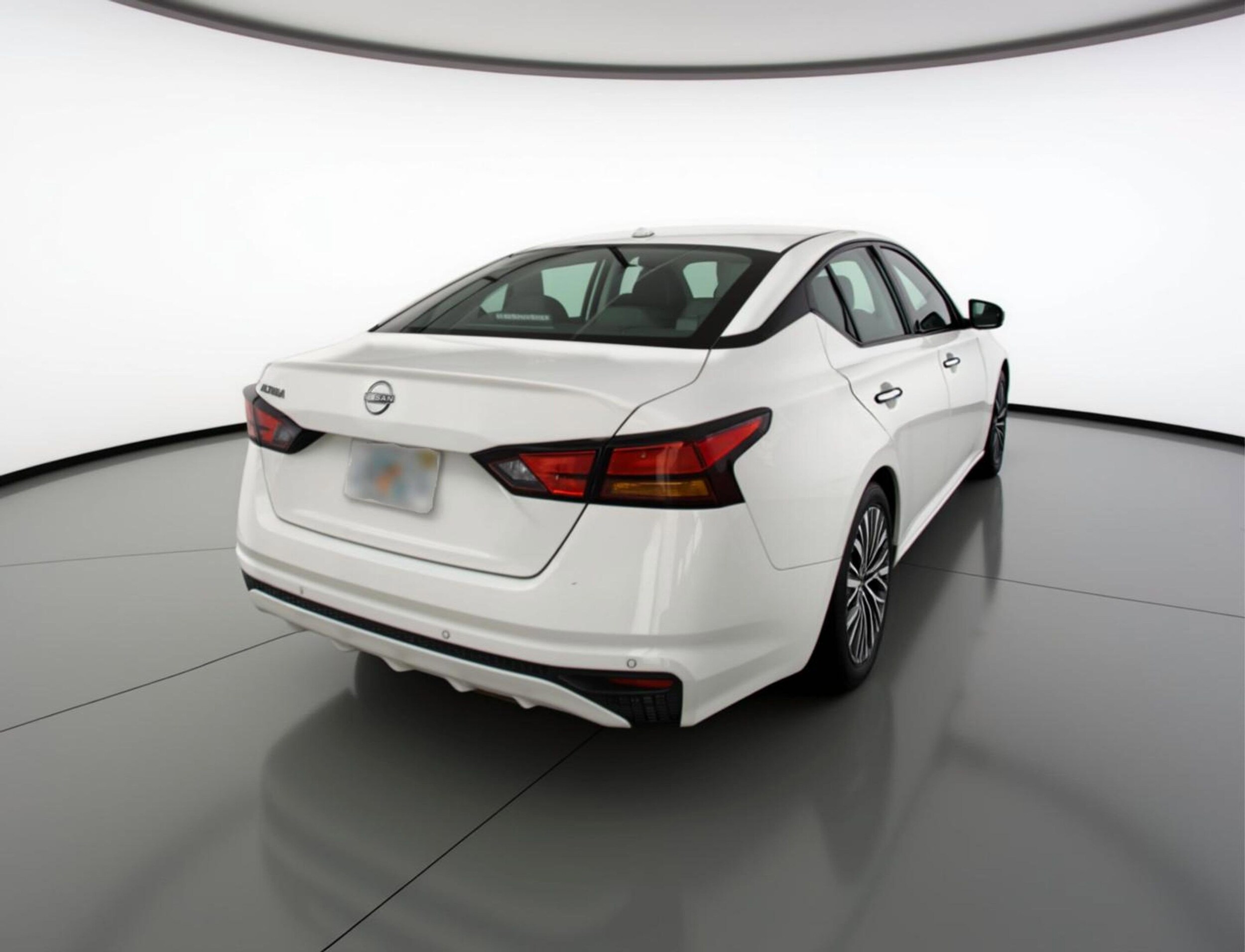 Thumbnail: 2025 Nissan Altima - 9