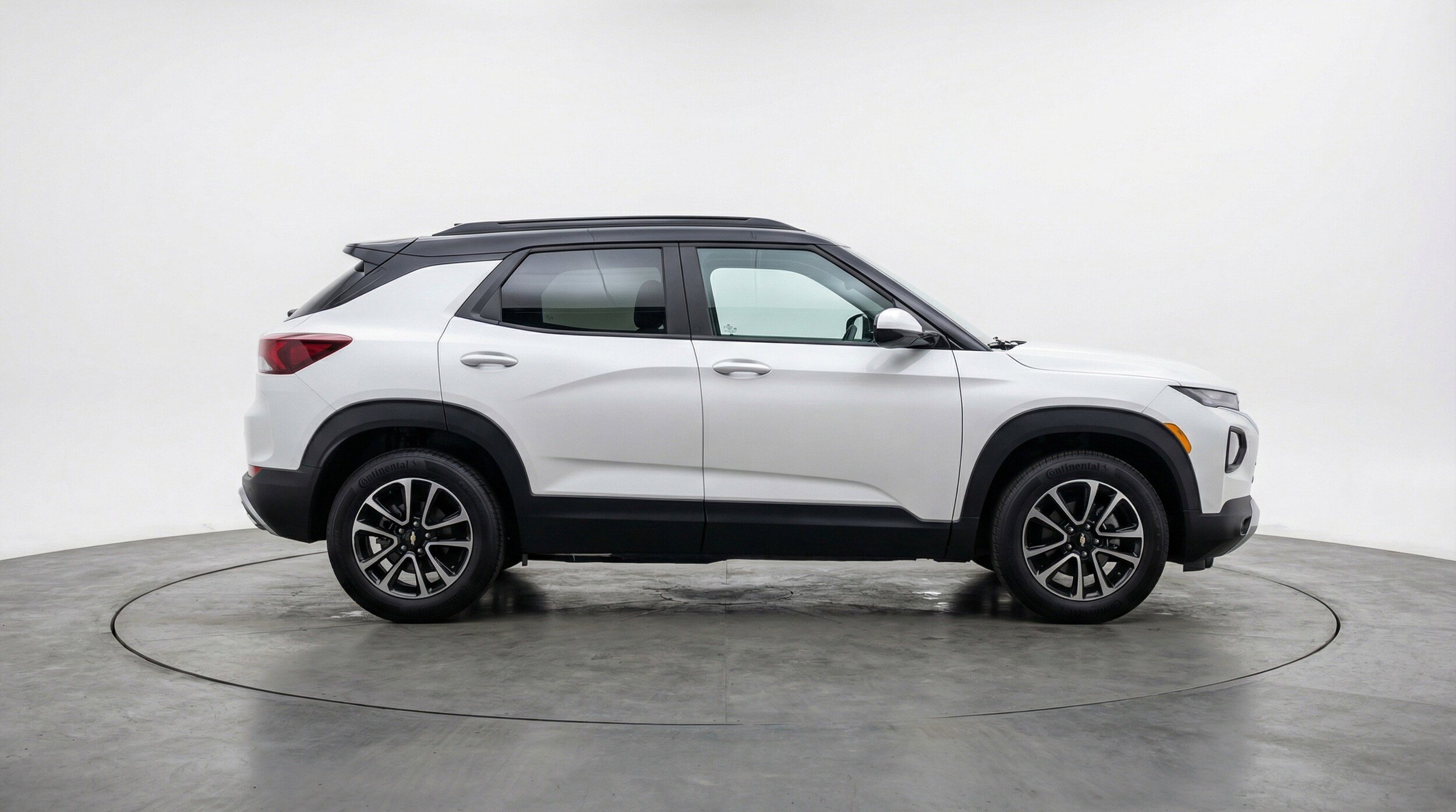 Thumbnail: 2025 Chevrolet TrailBlazer - 11