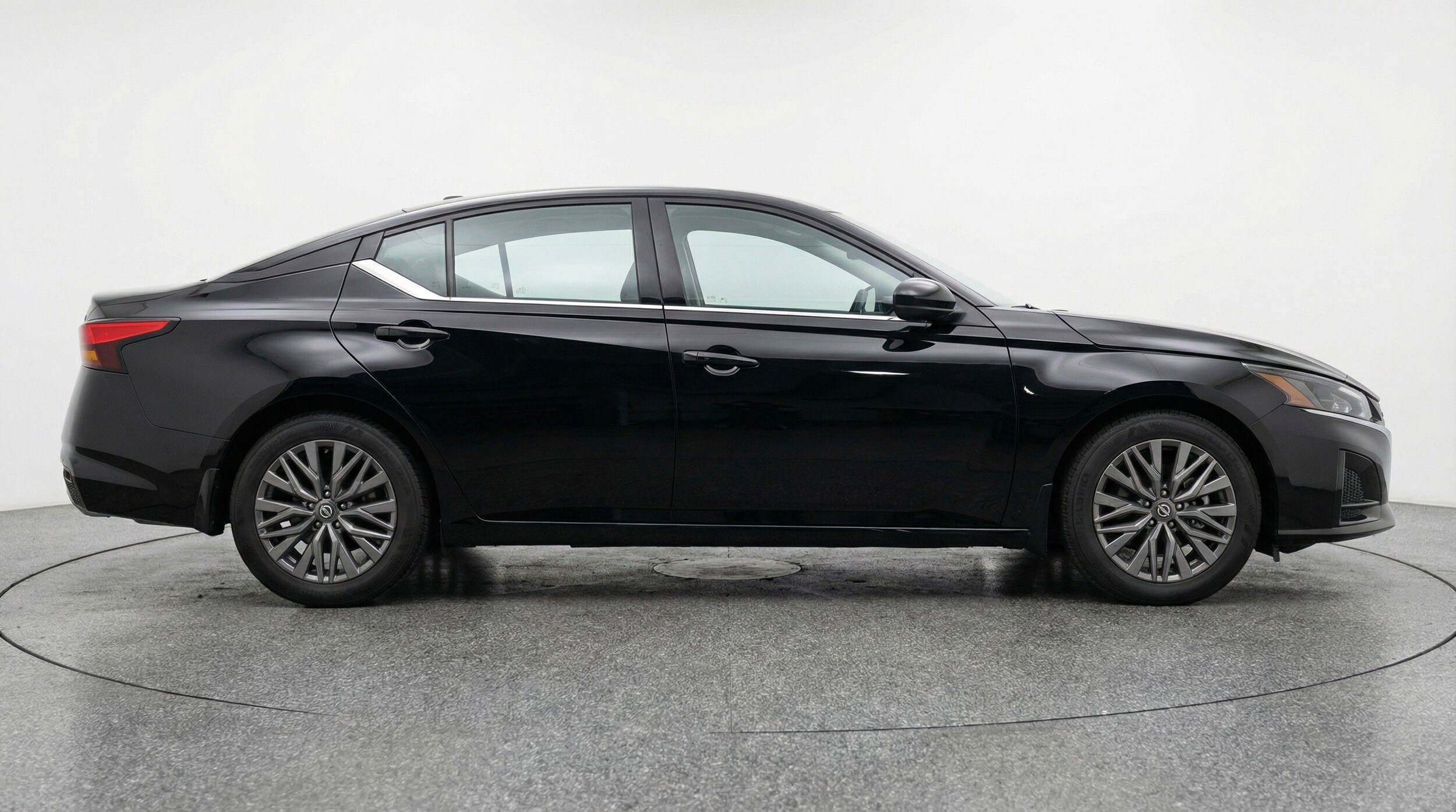 Thumbnail: 2025 Nissan Altima - 11