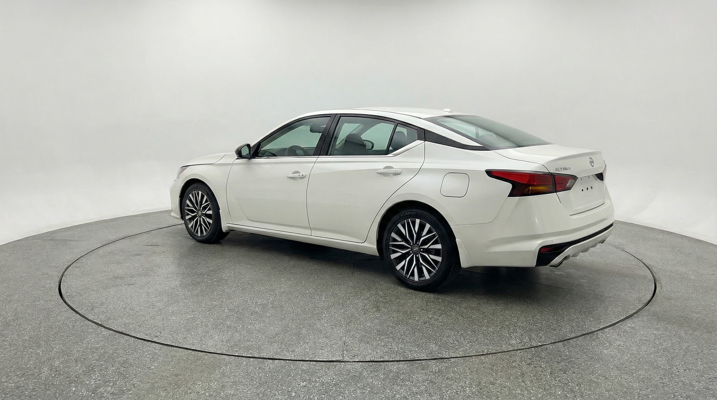 Thumbnail: 2025 Nissan Altima - 5