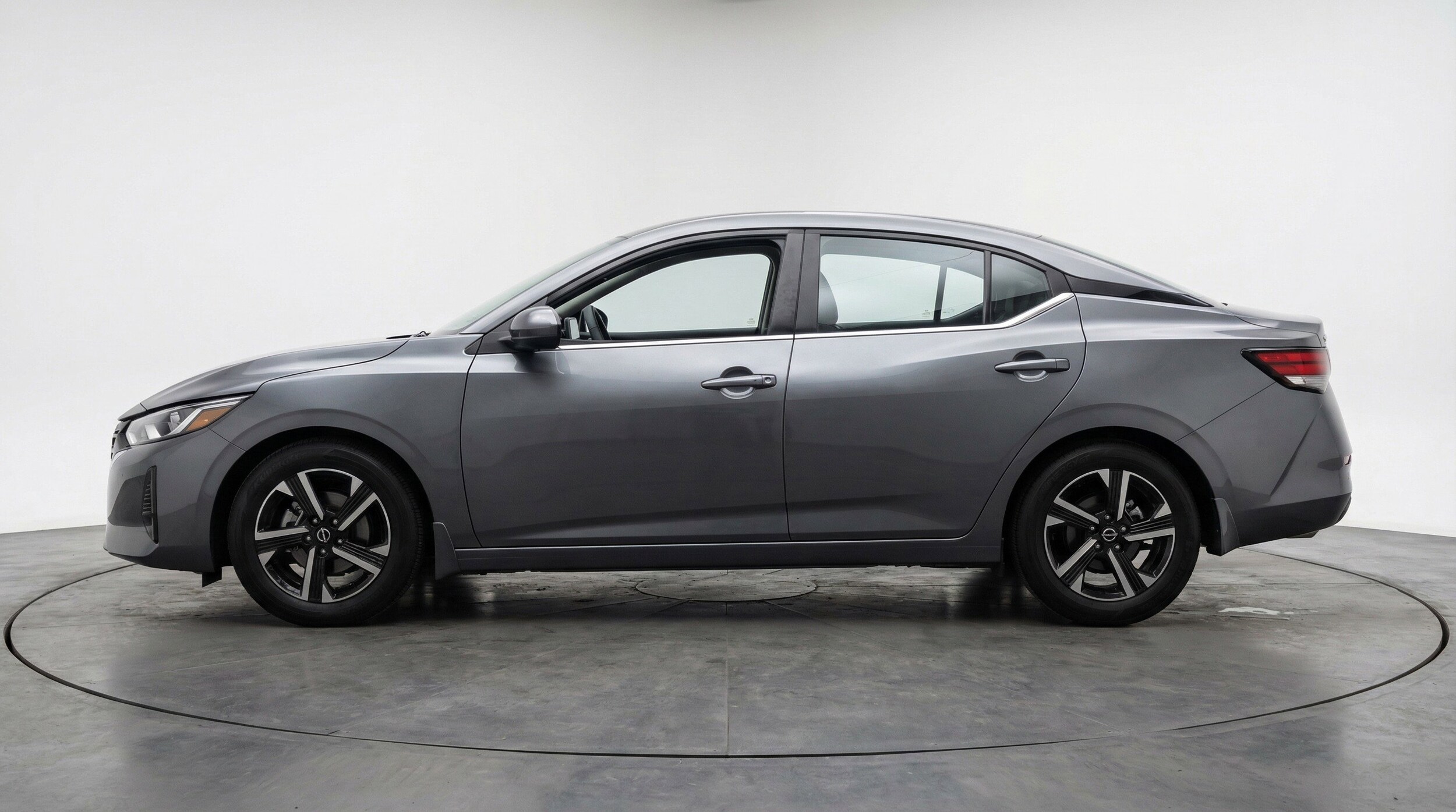 Thumbnail: 2025 Nissan Sentra - 5