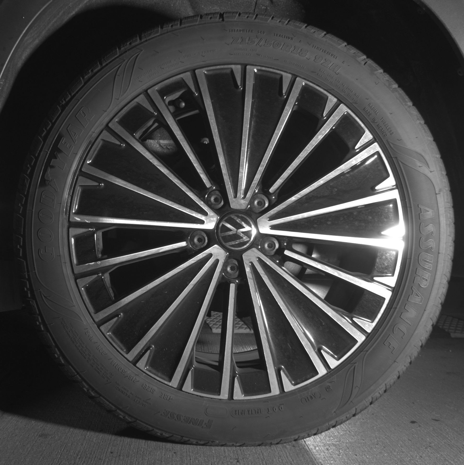 Thumbnail: 2025 Volkswagen Taos - 14