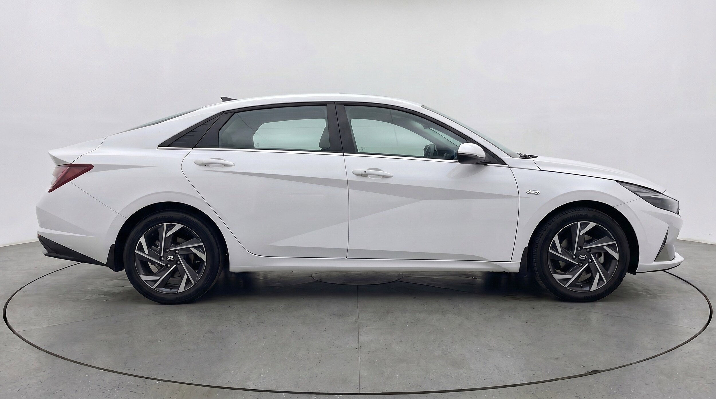 Thumbnail: 2025 Hyundai Elantra - 11