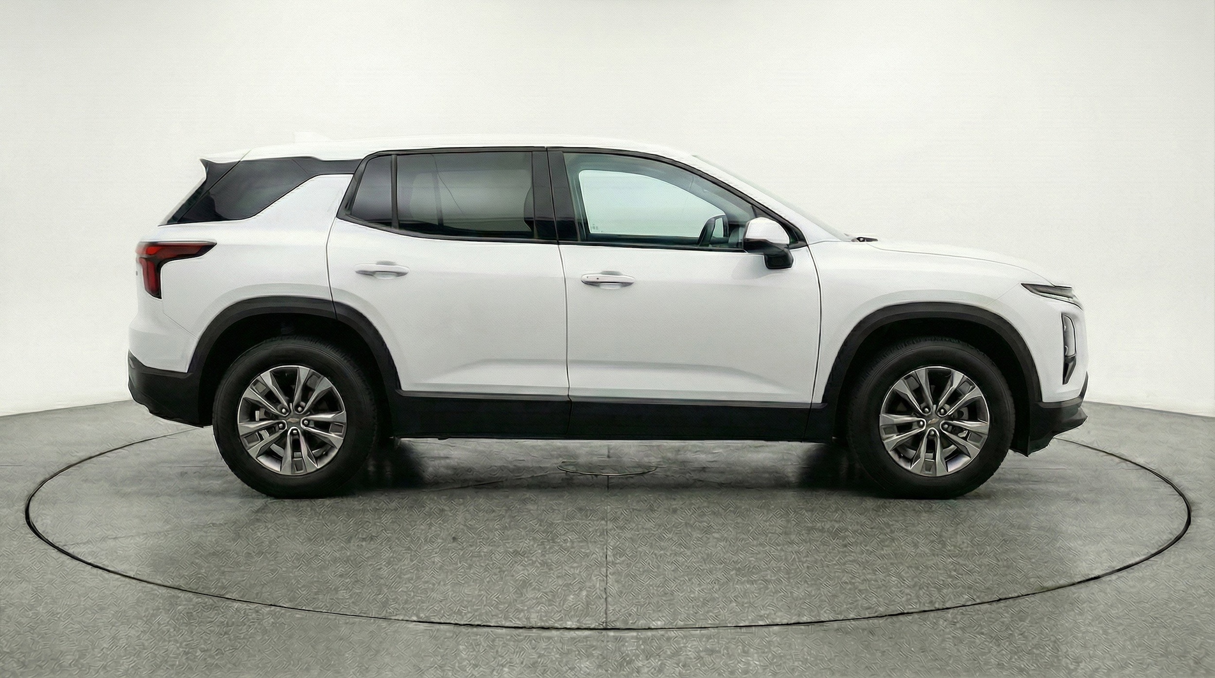 Thumbnail: 2025 Chevrolet Equinox - 11