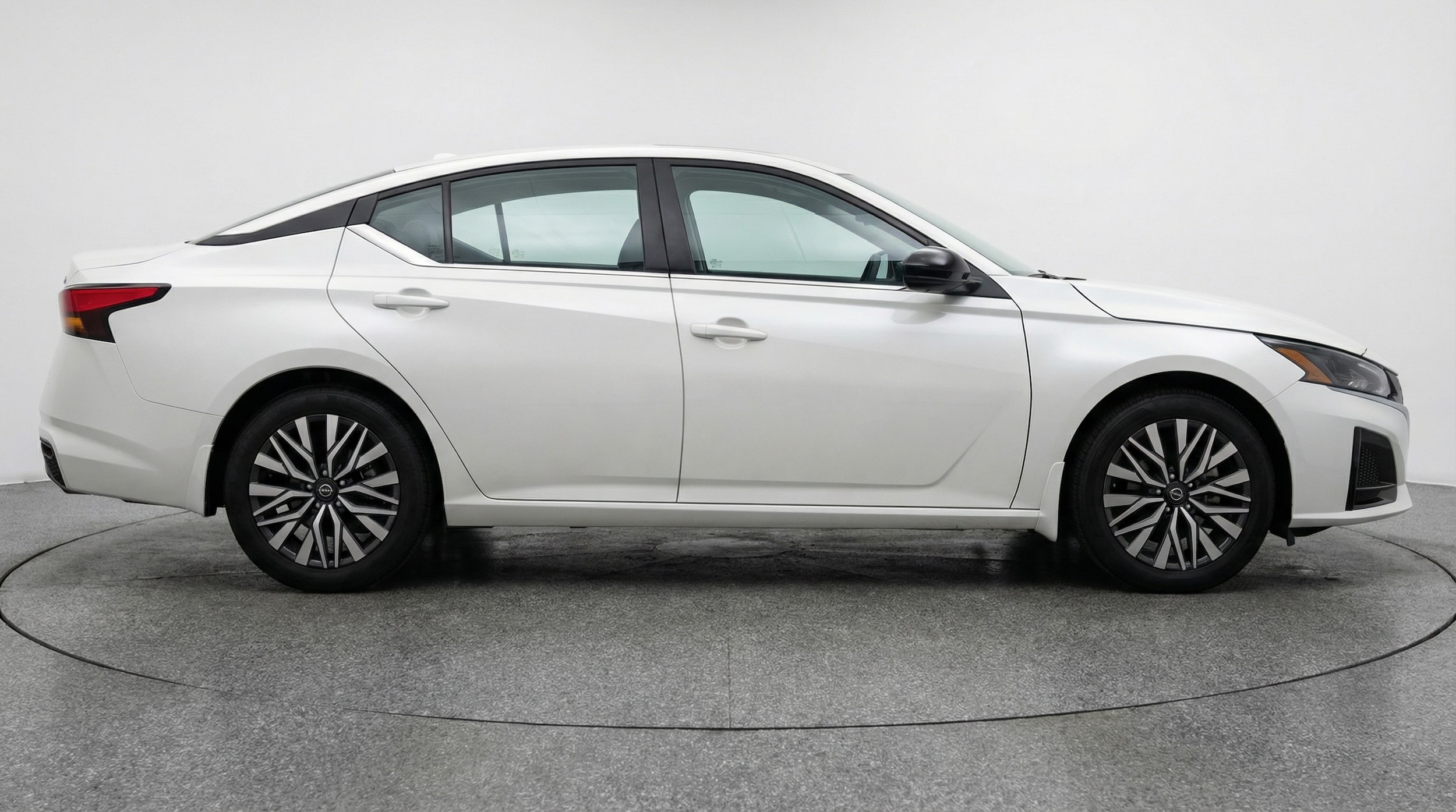 Thumbnail: 2025 Nissan Altima - 8