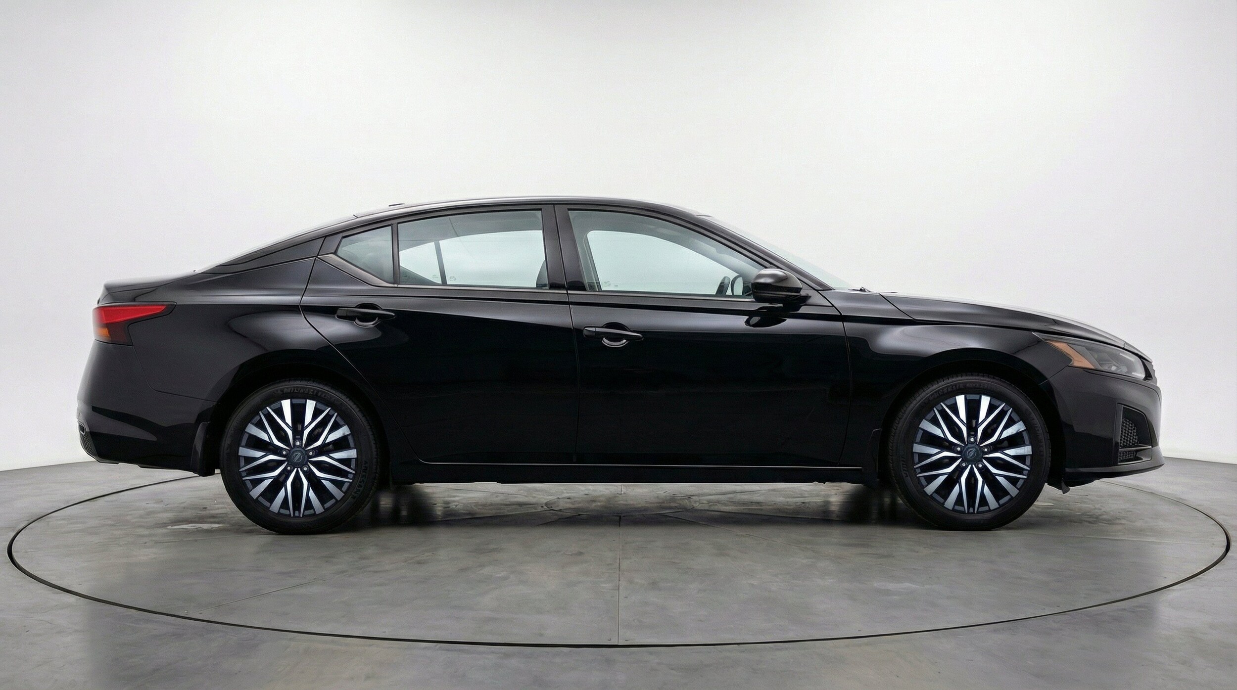 Thumbnail: 2025 Nissan Altima - 11