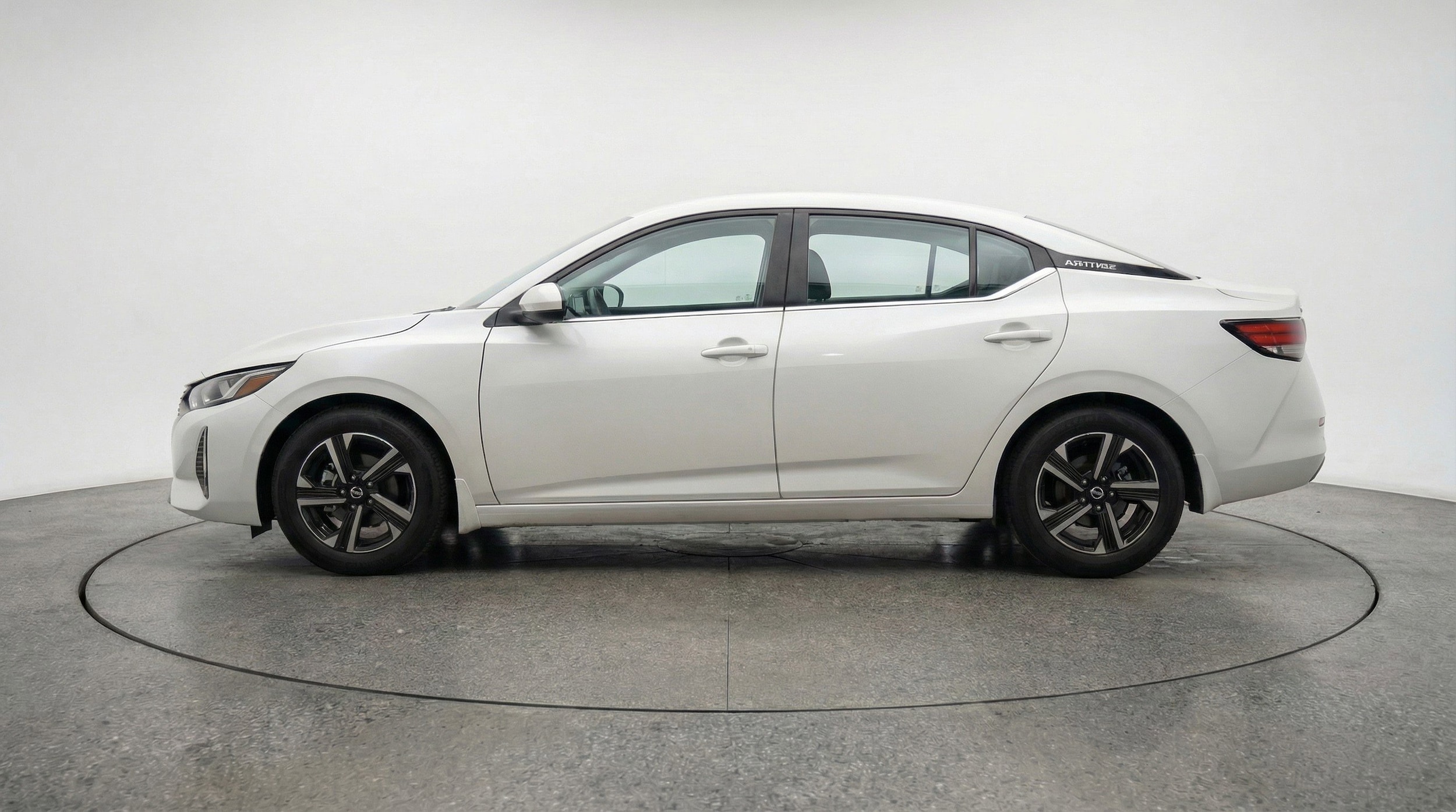 Thumbnail: 2025 Nissan Sentra - 5