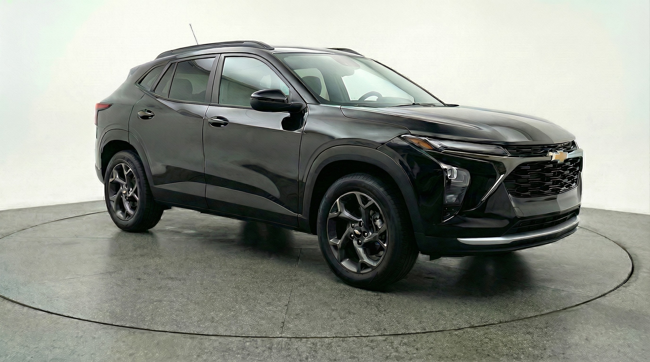 Thumbnail: 2025 Chevrolet Trax - 1