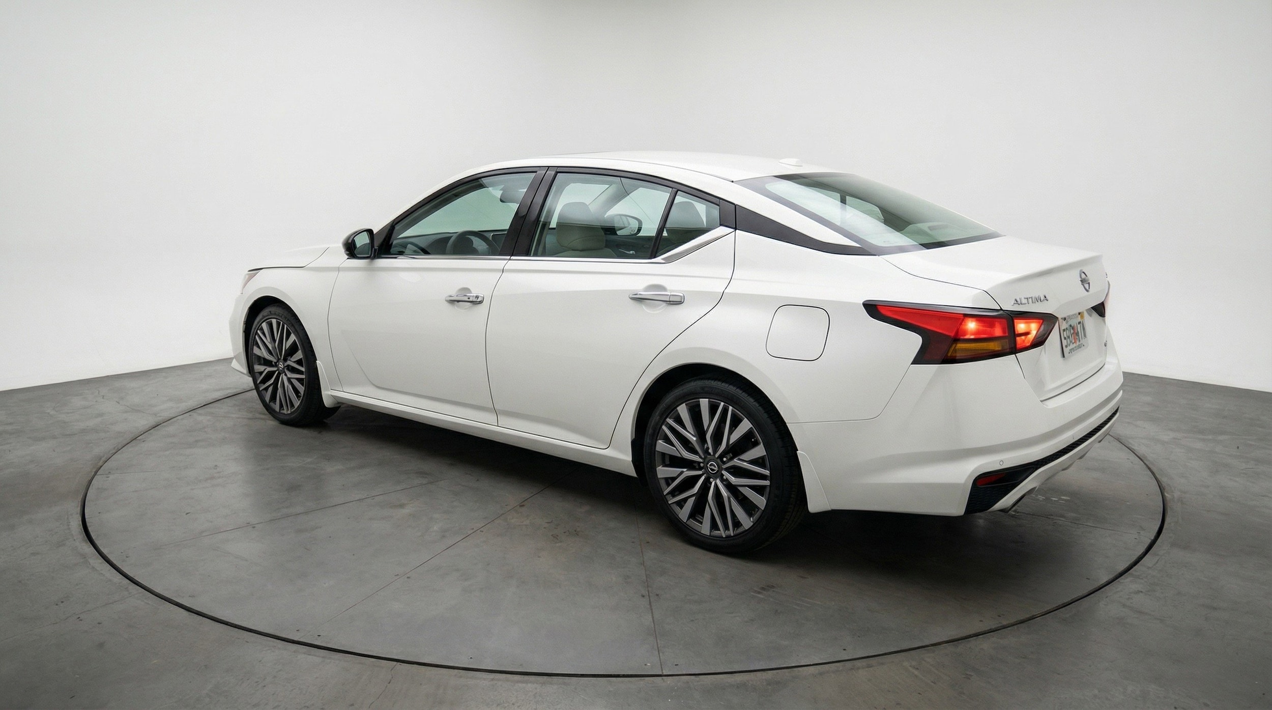 Thumbnail: 2025 Nissan Altima - 6