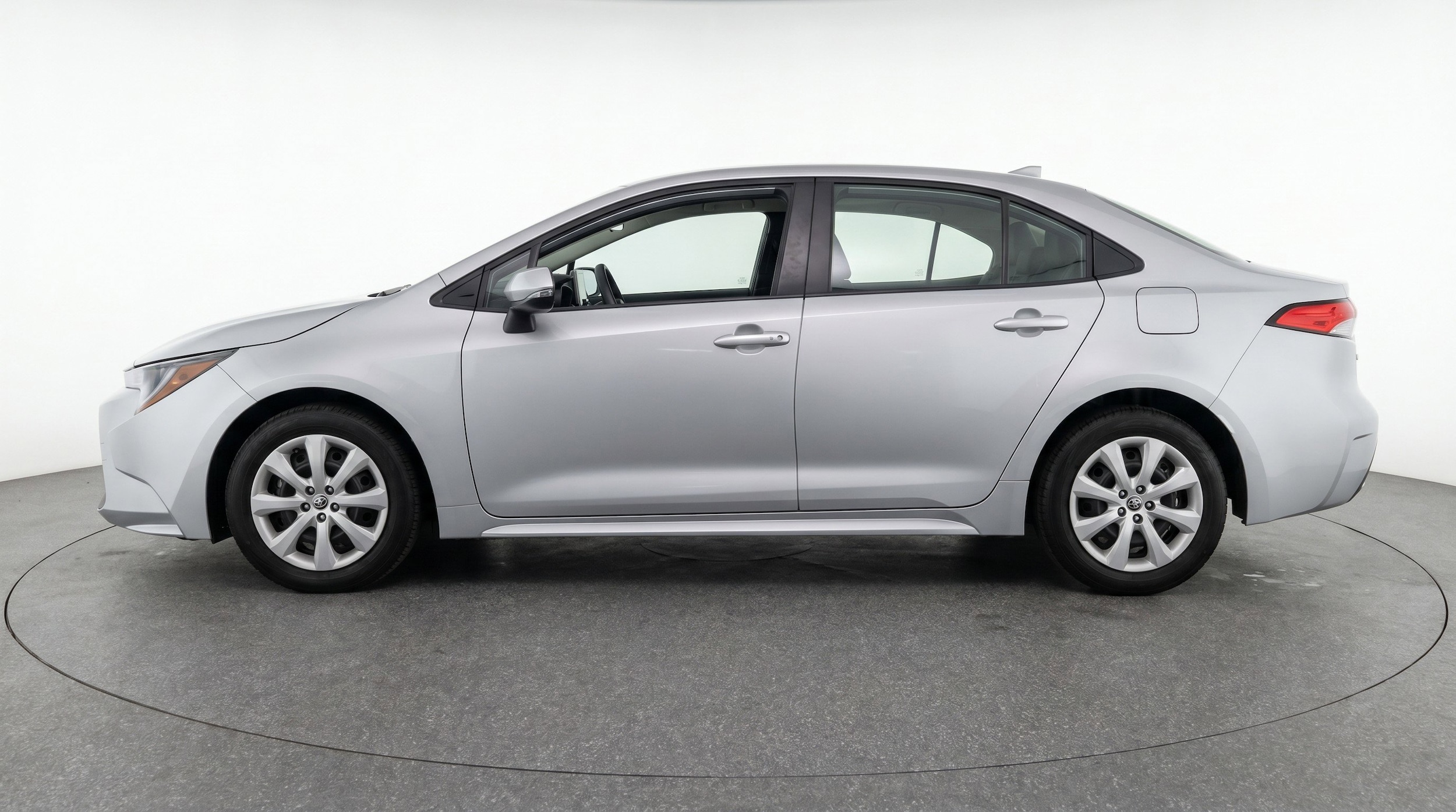 Thumbnail: 2025 Toyota Corolla - 5