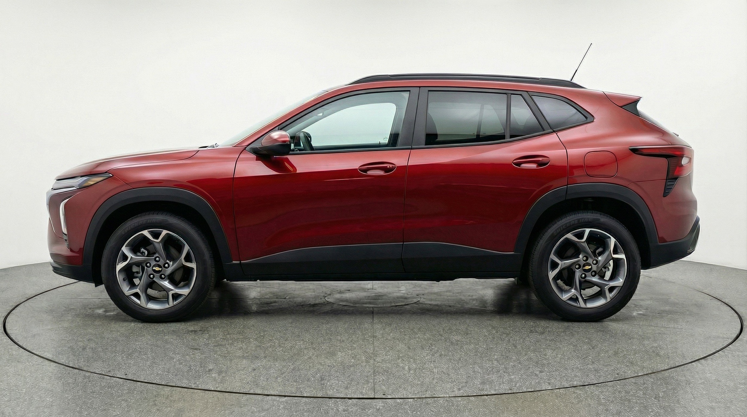 Thumbnail: 2025 Chevrolet Trax - 5