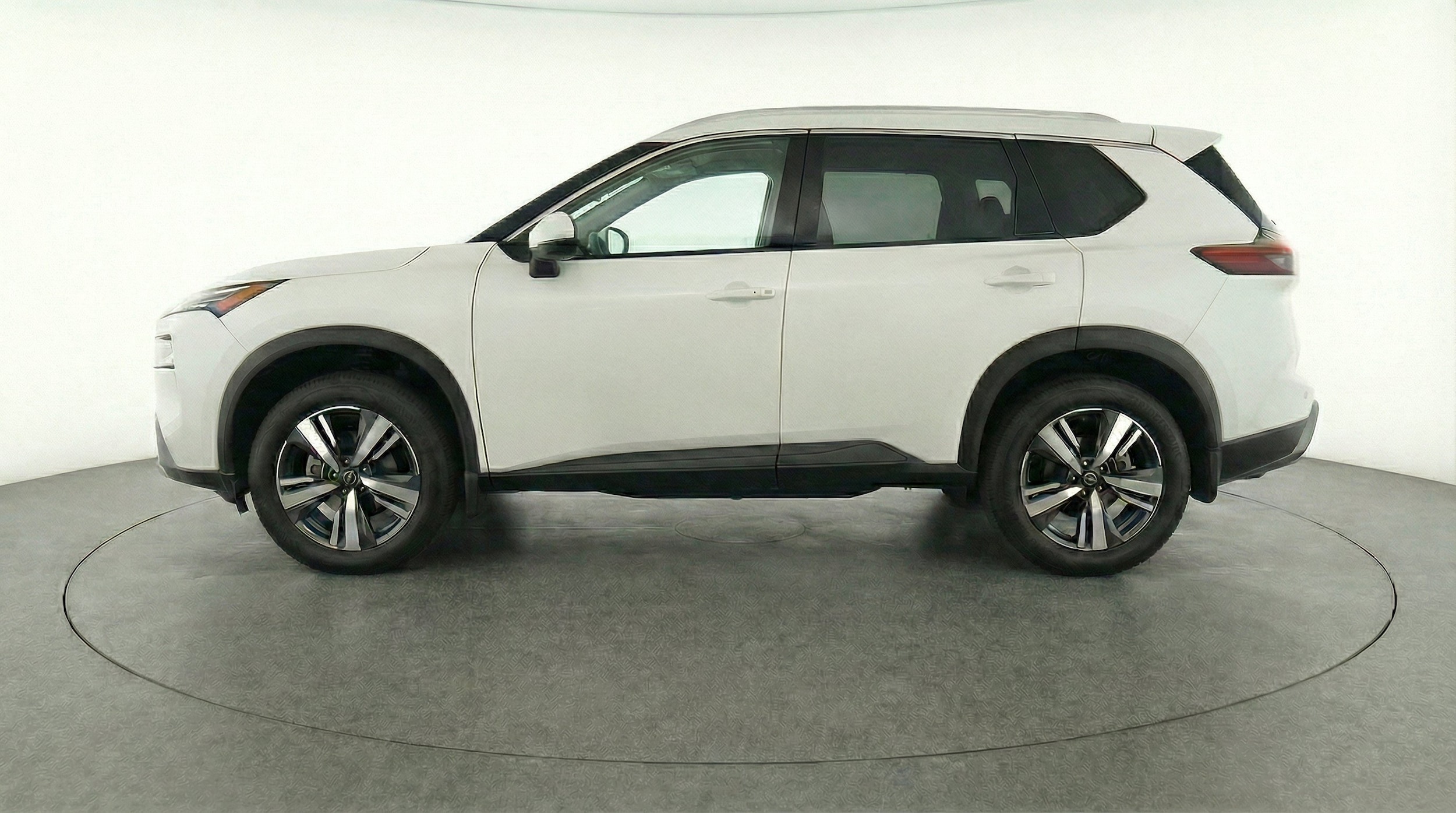 Thumbnail: 2026 Nissan Rogue - 5