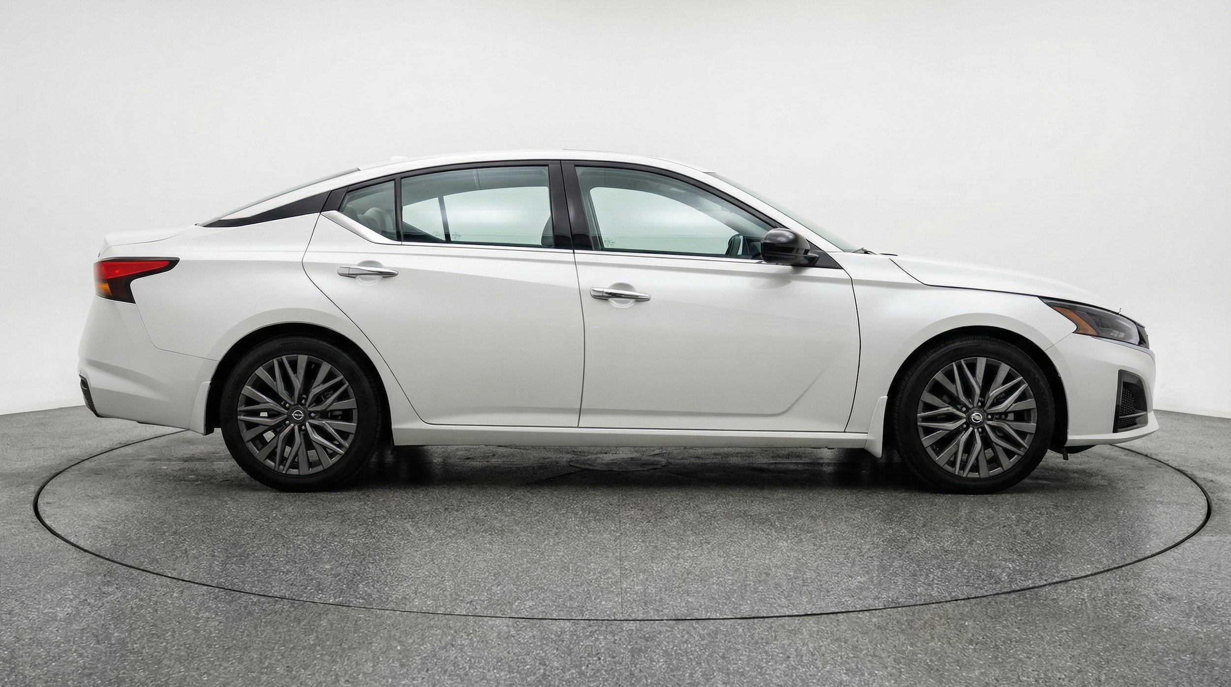 Thumbnail: 2025 Nissan Altima - 8