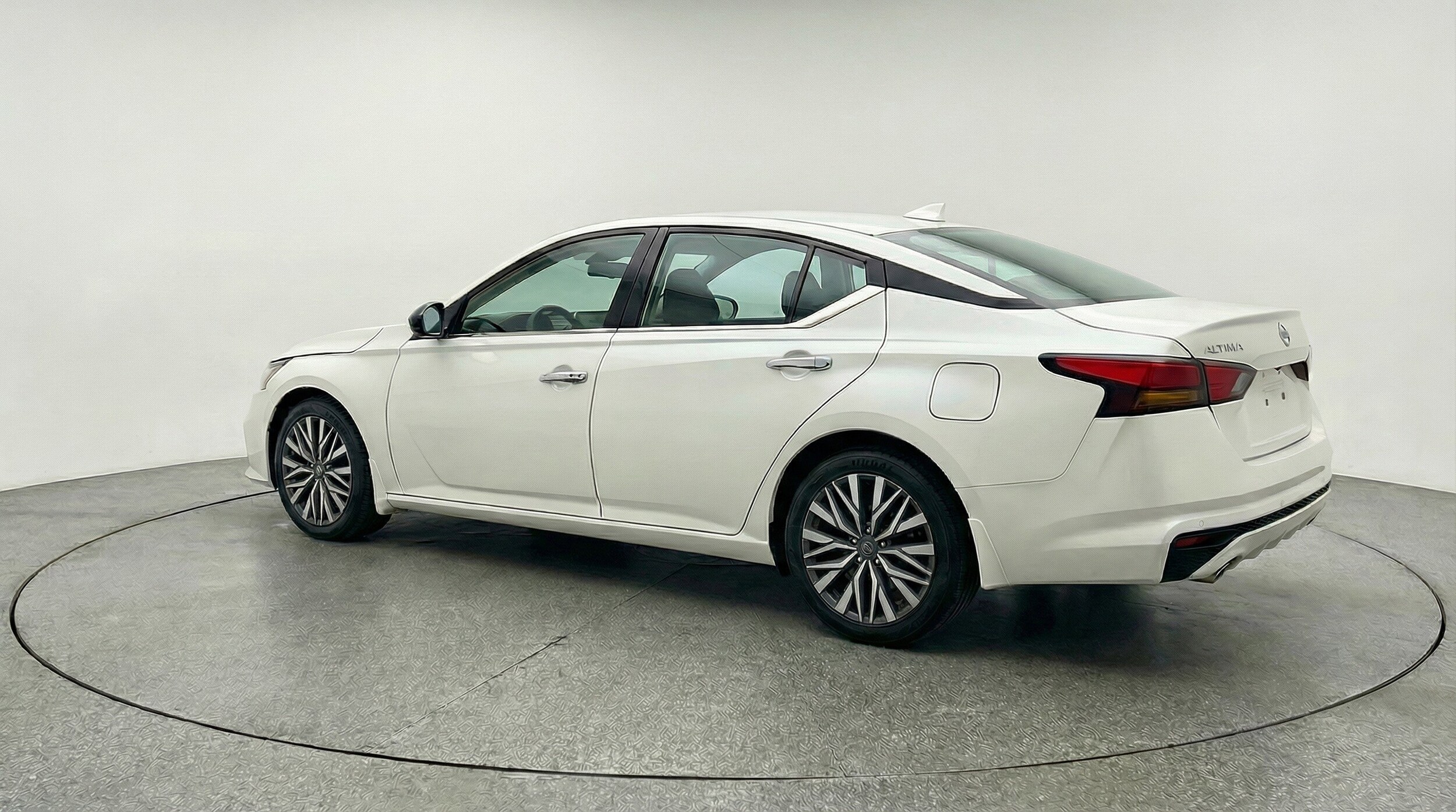 Thumbnail: 2025 Nissan Altima - 6