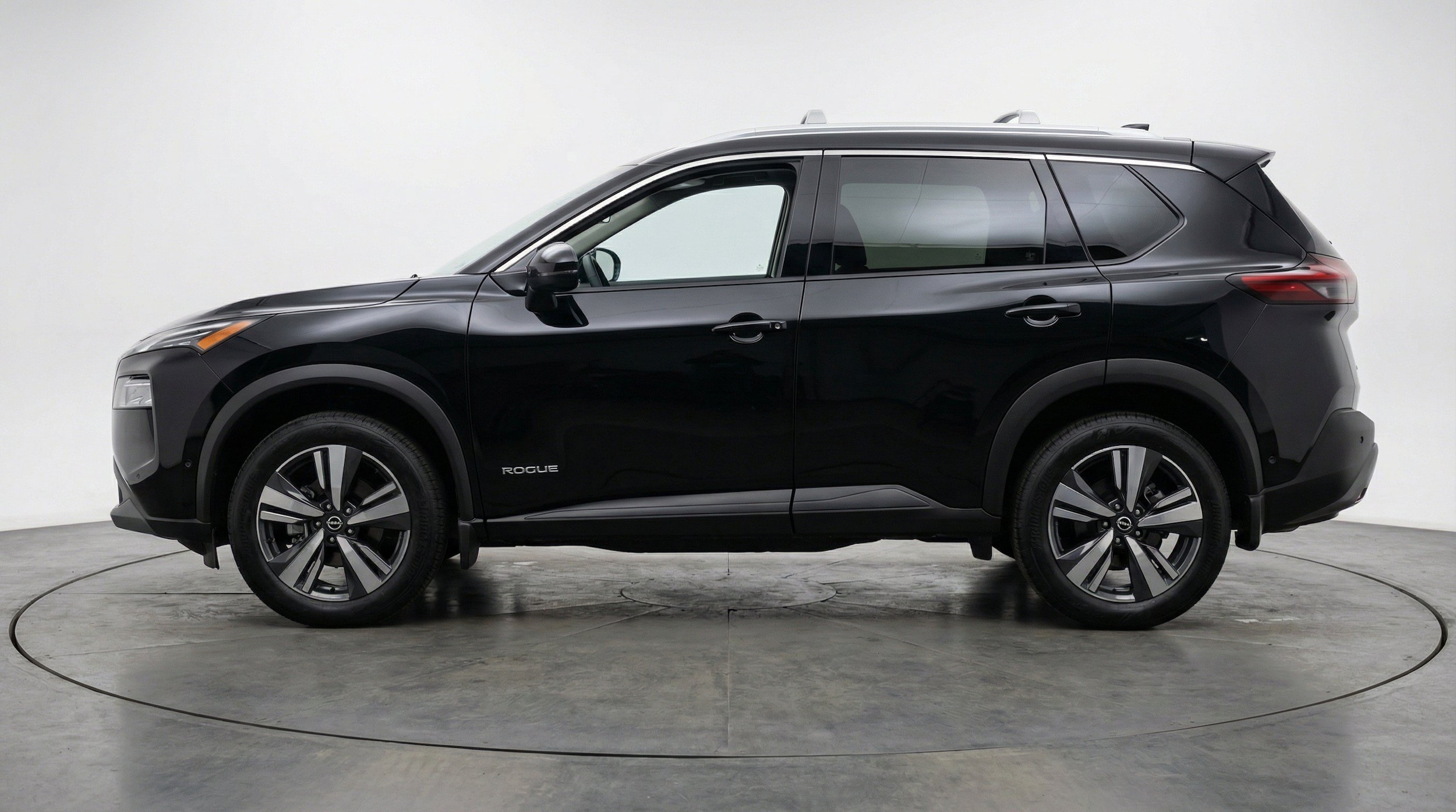 Thumbnail: 2026 Nissan Rogue - 5