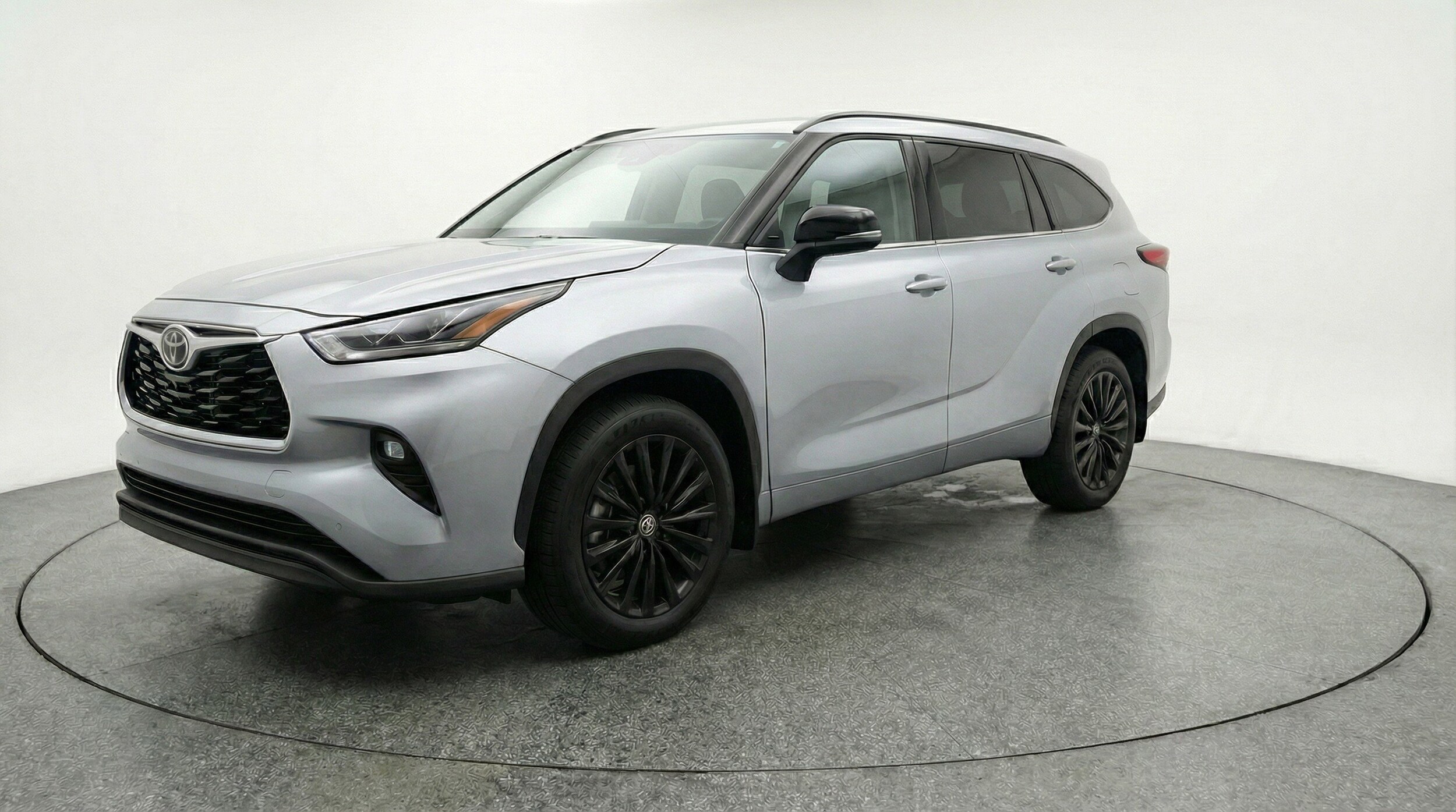 Thumbnail: 2025 Toyota Highlander - 3