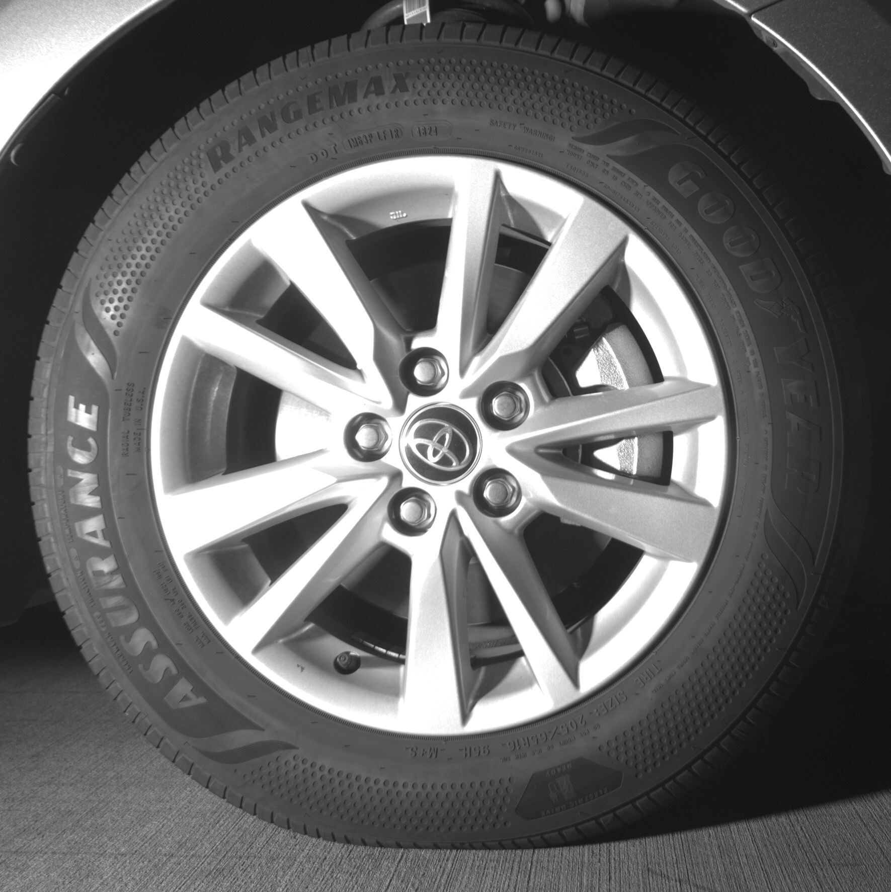 Thumbnail: 2025 Toyota Camry - 10