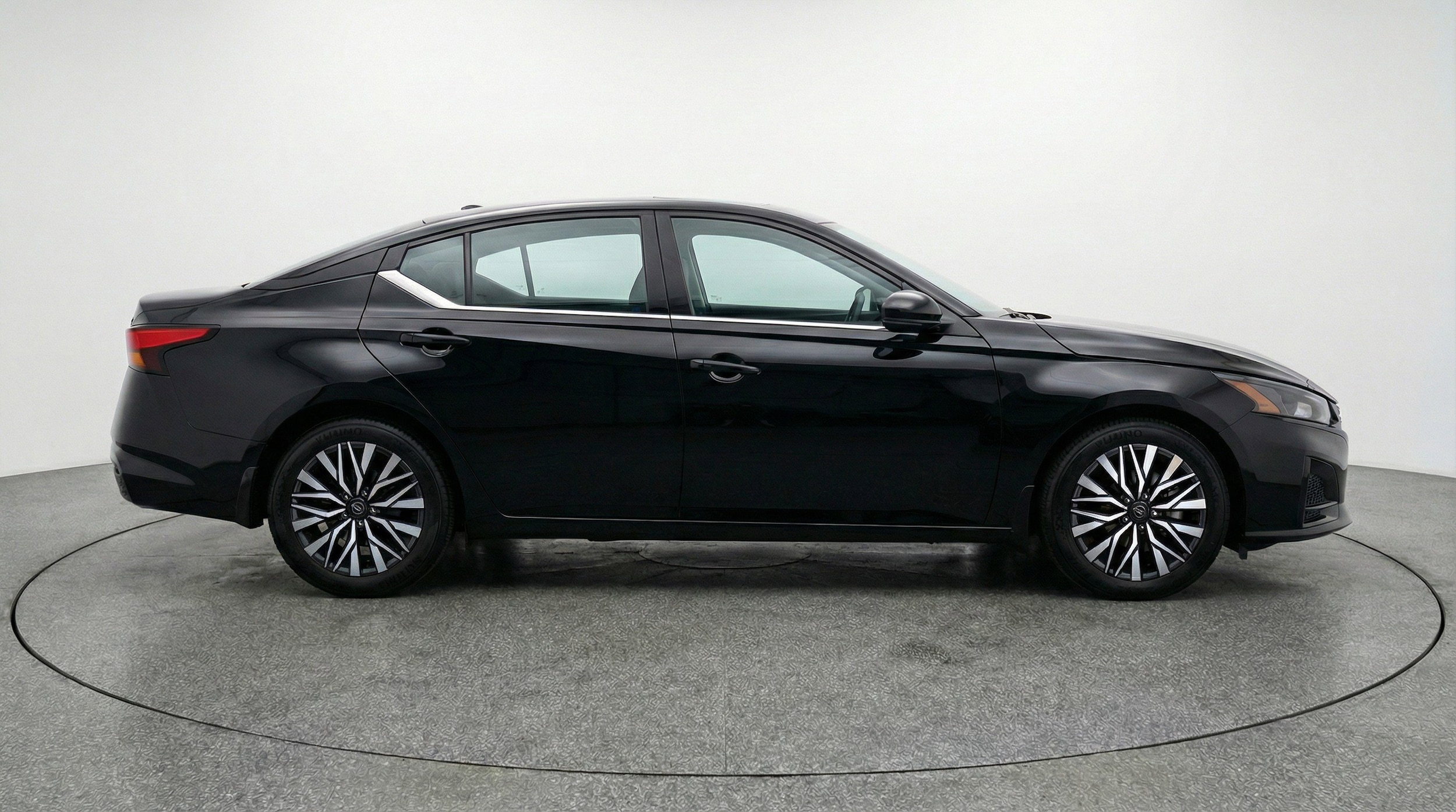 Thumbnail: 2025 Nissan Altima - 11
