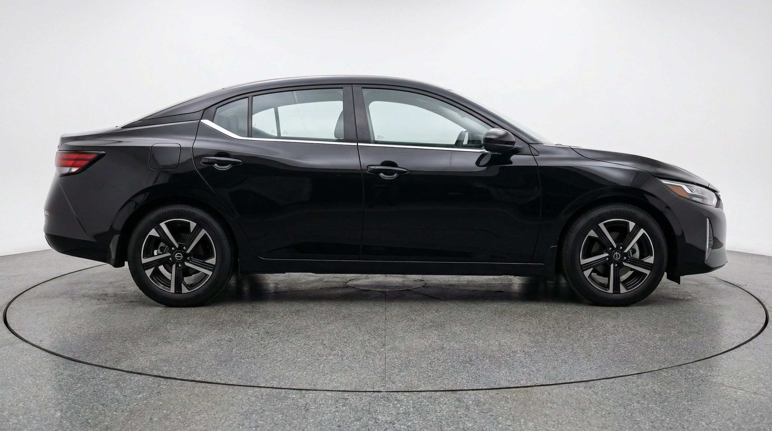 Thumbnail: 2025 Nissan Sentra - 11