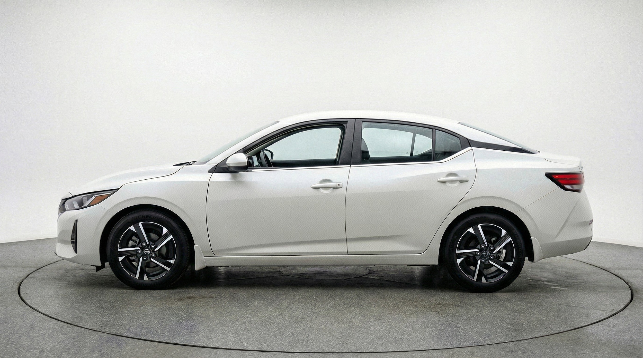 Thumbnail: 2025 Nissan Sentra - 5