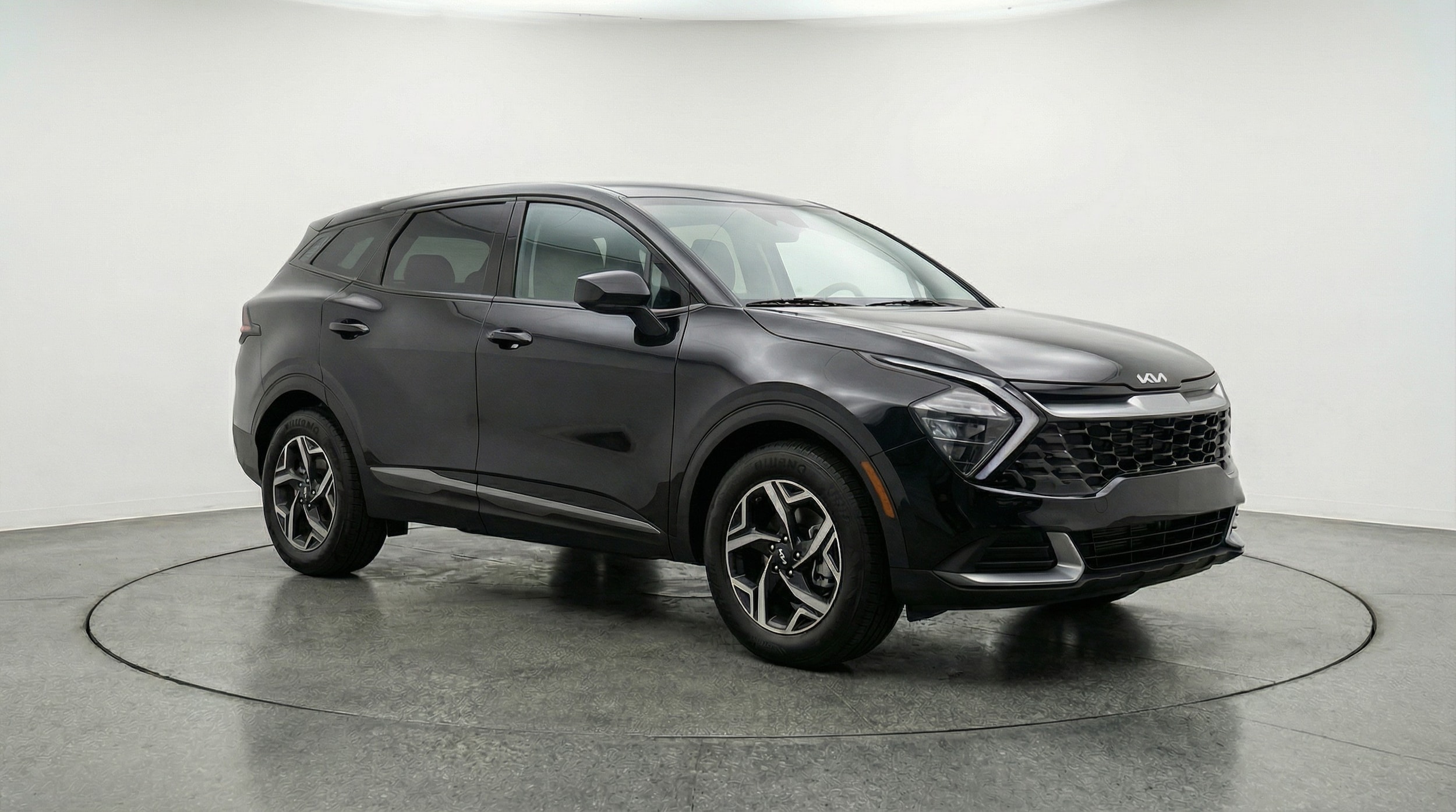 Thumbnail: 2025 Kia Sportage - 1