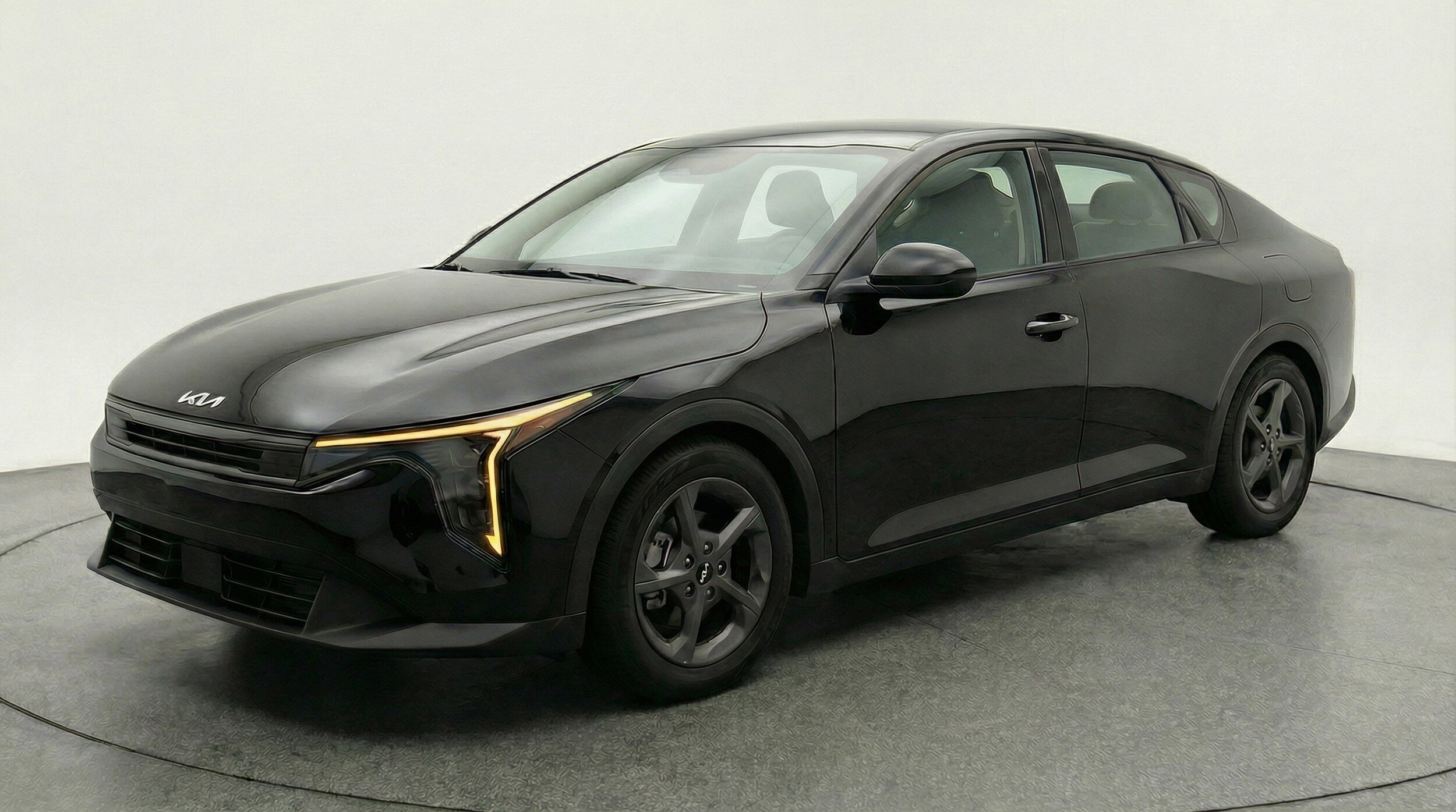 Thumbnail: 2025 Kia K4 - 3