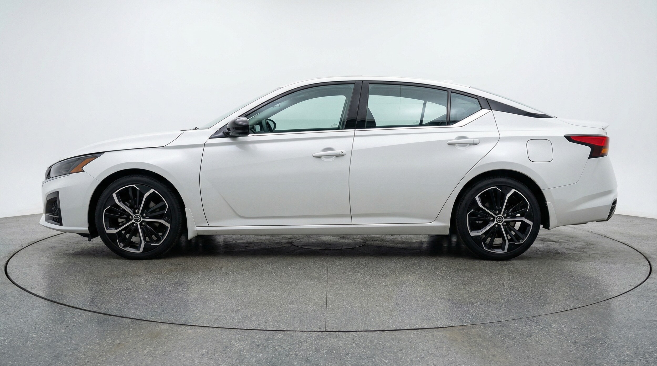 Thumbnail: 2025 Nissan Altima - 4