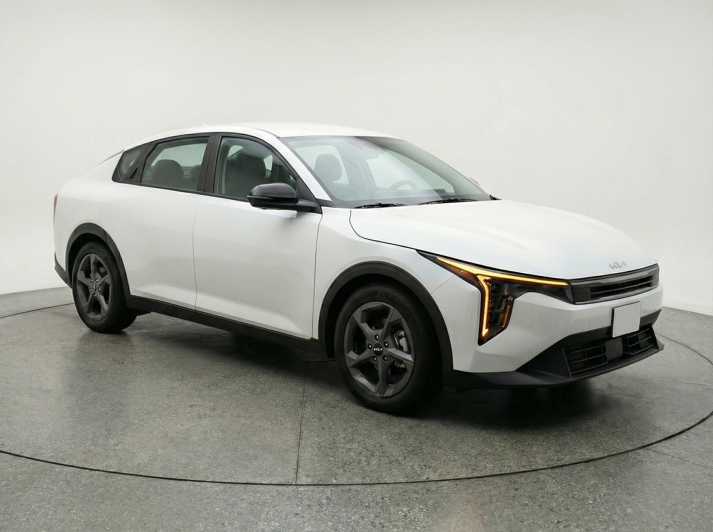 Thumbnail: 2025 Kia K4 - 1