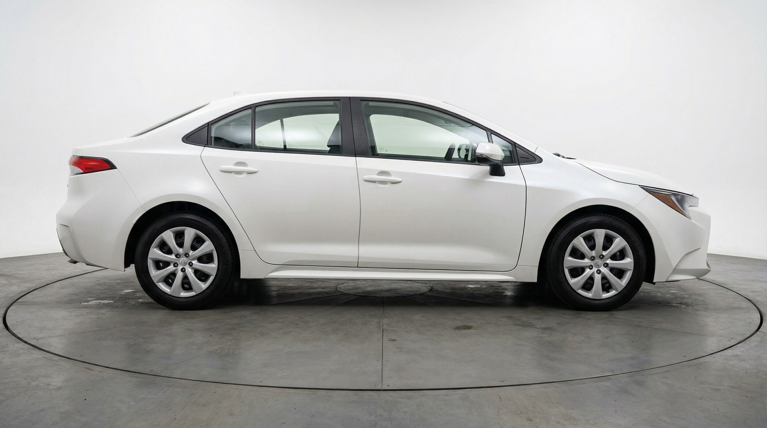 Thumbnail: 2025 Toyota Corolla - 11