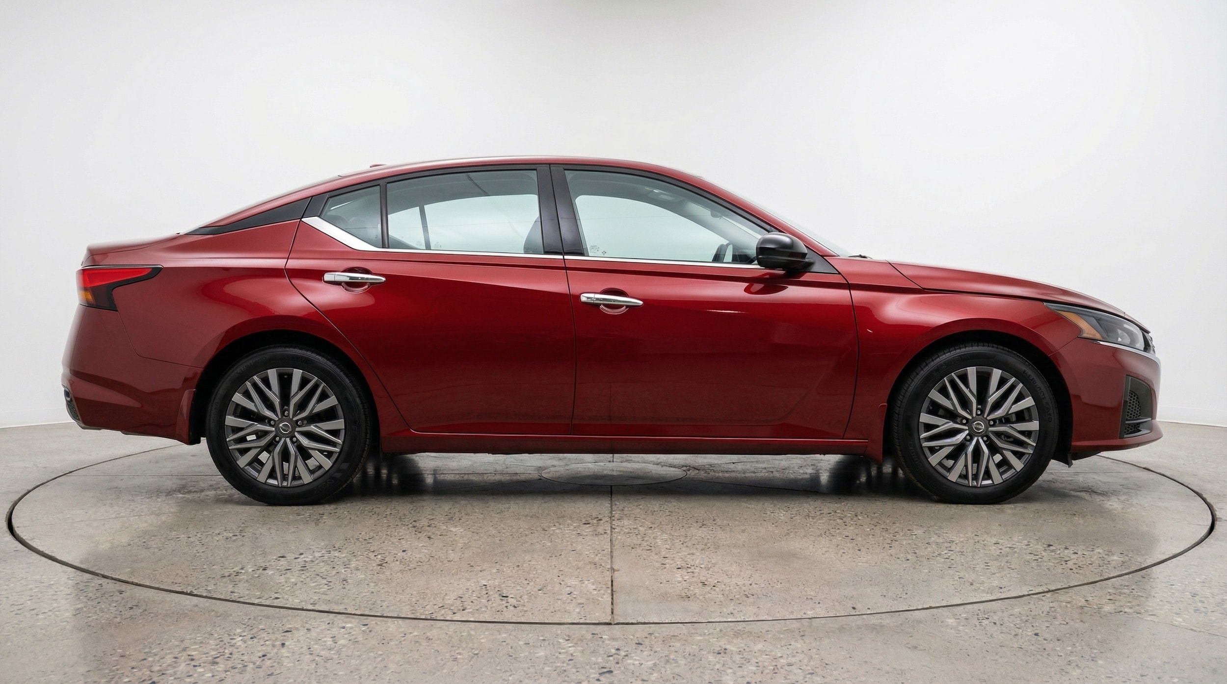 Thumbnail: 2025 Nissan Altima - 8