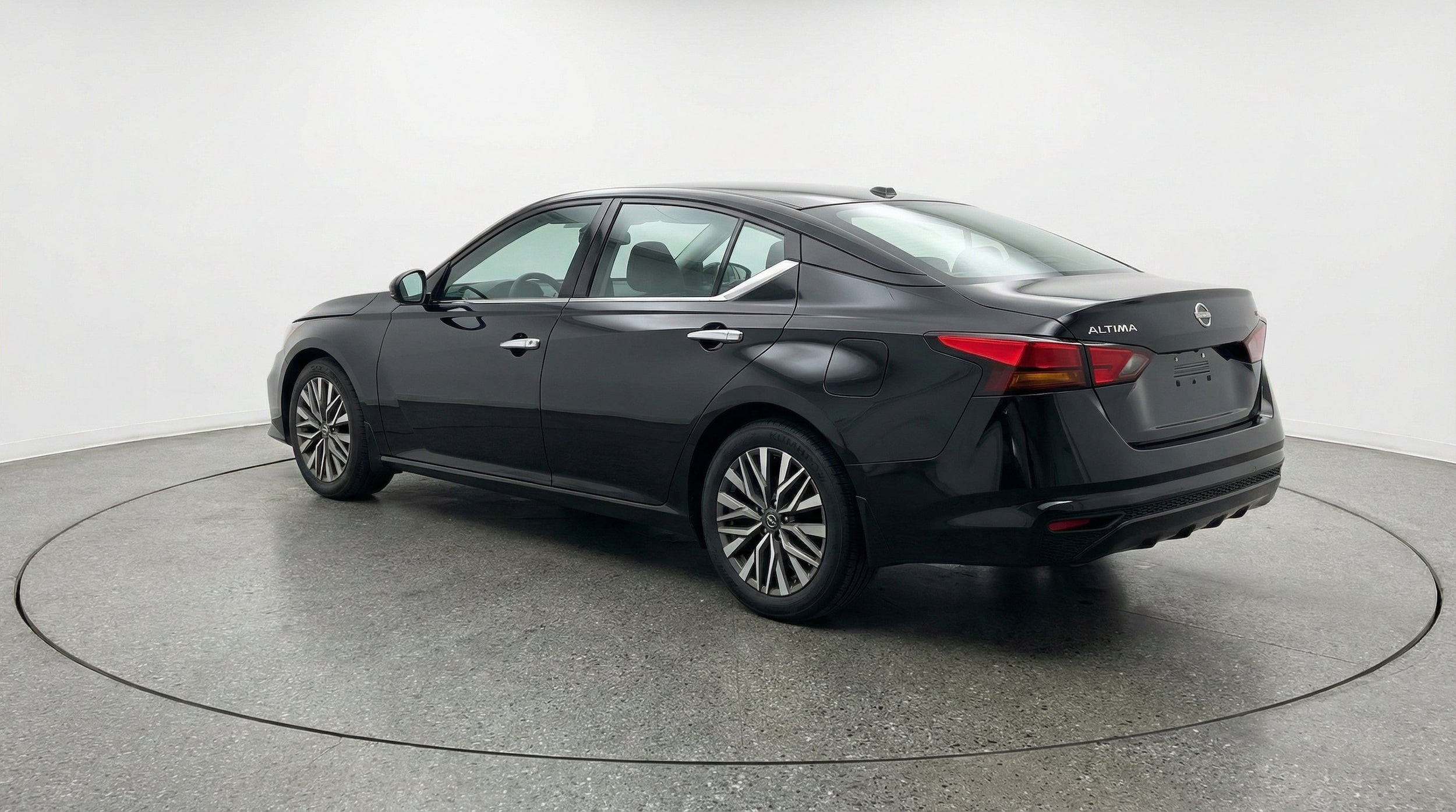 Thumbnail: 2025 Nissan Altima - 6