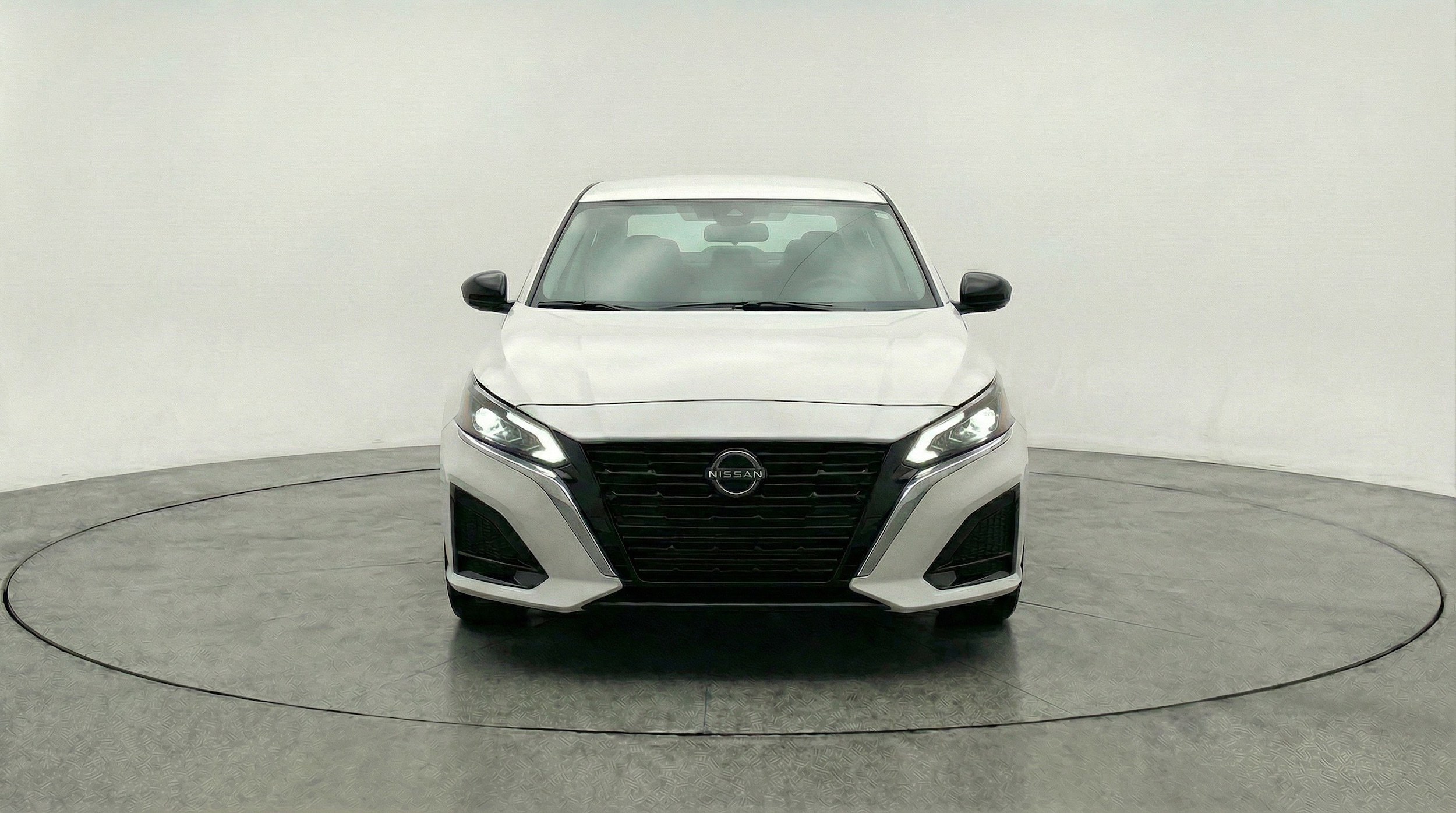 Thumbnail: 2025 Nissan Altima - 2