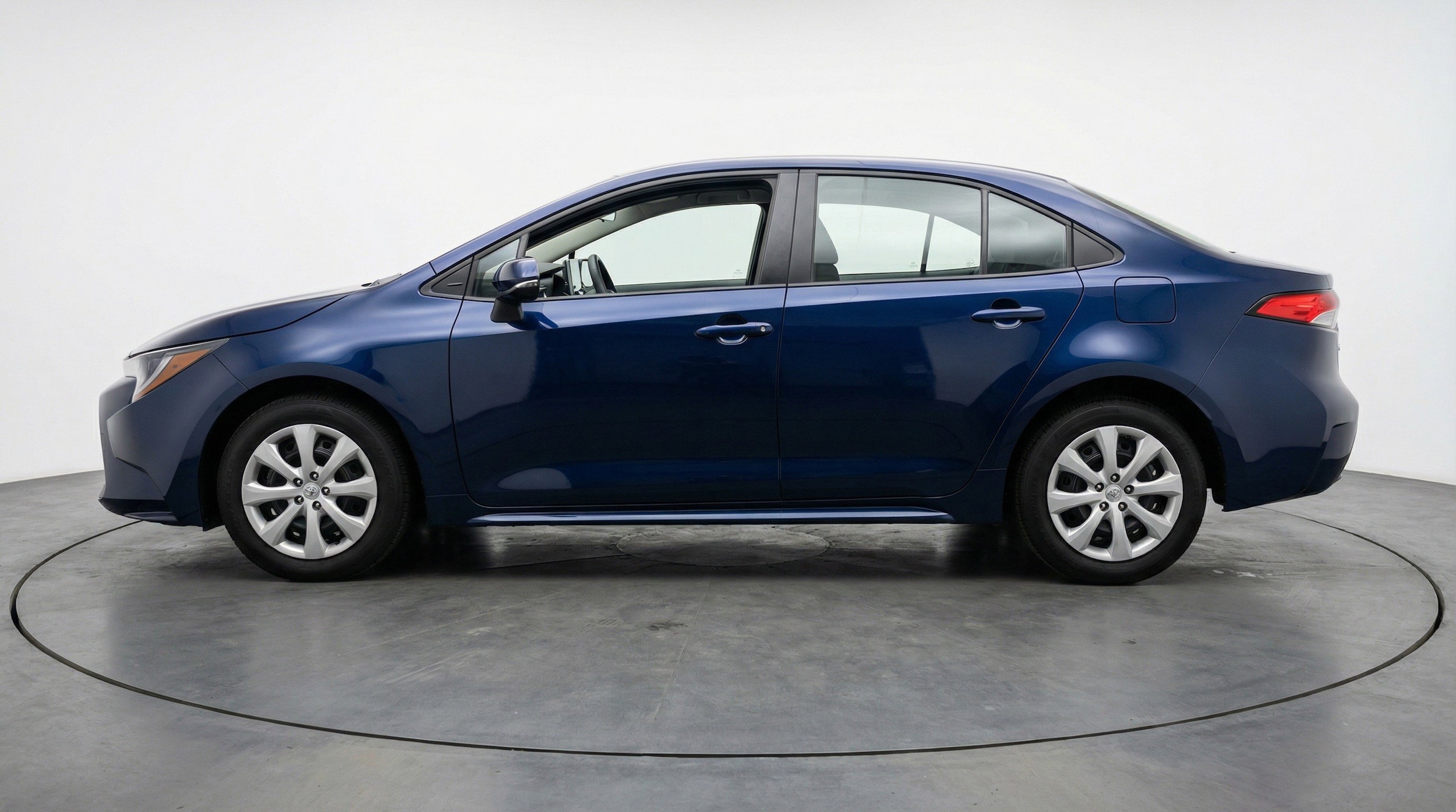 Thumbnail: 2025 Toyota Corolla - 5