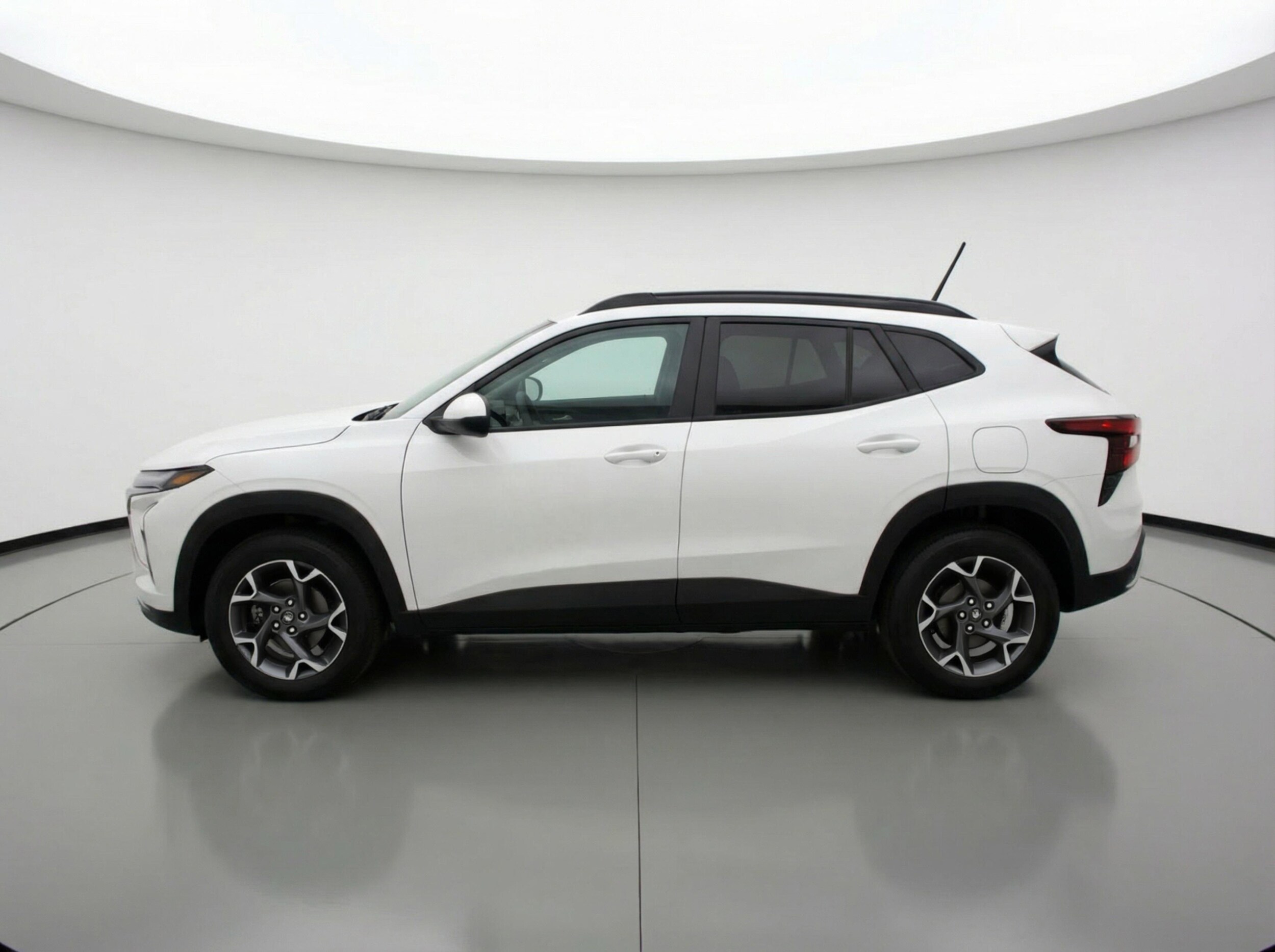 Thumbnail: 2025 Chevrolet Trax - 5