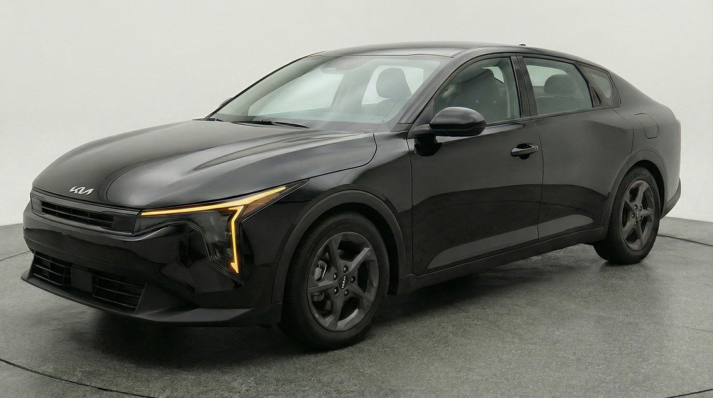 Thumbnail: 2025 Kia K4 - 3