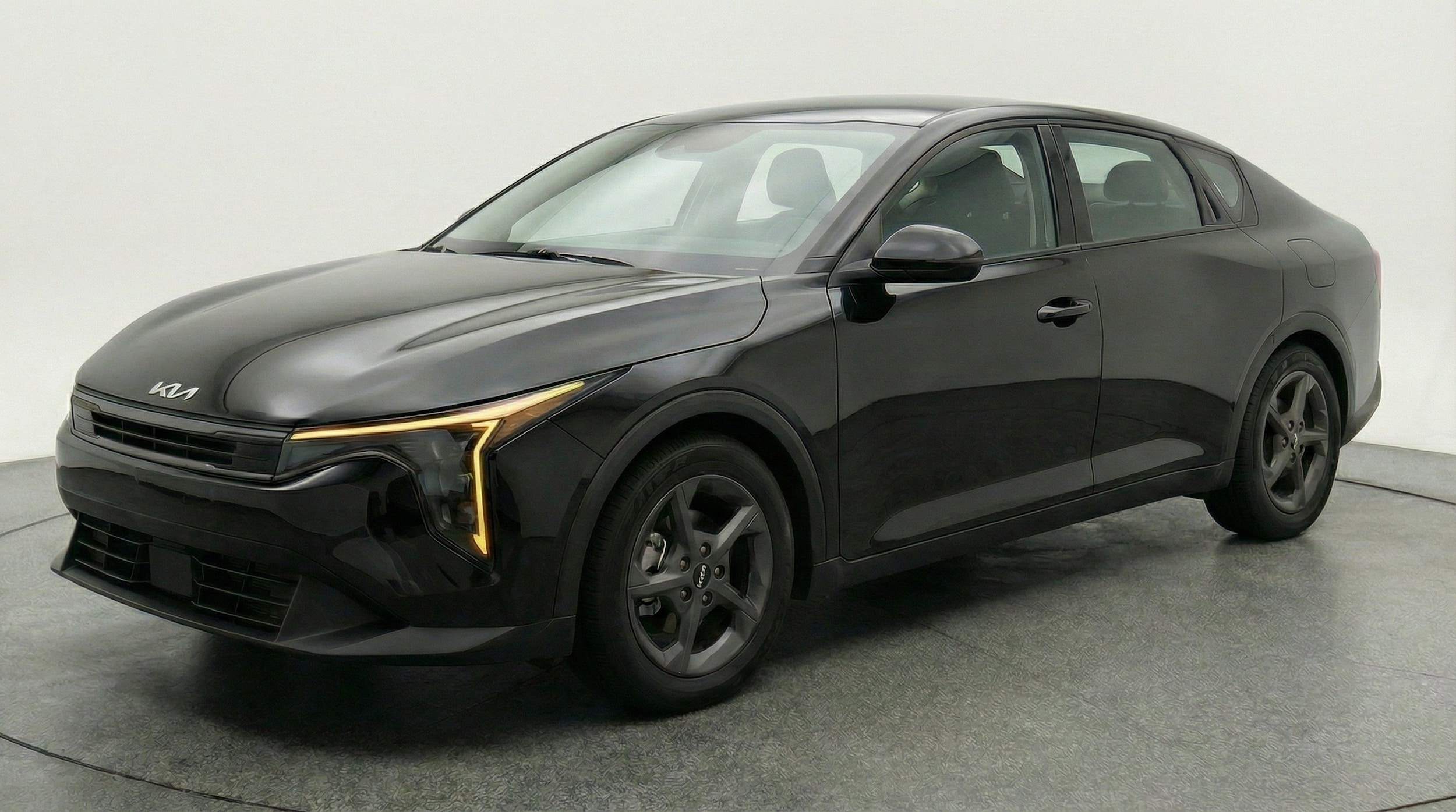 Thumbnail: 2025 Kia K4 - 3