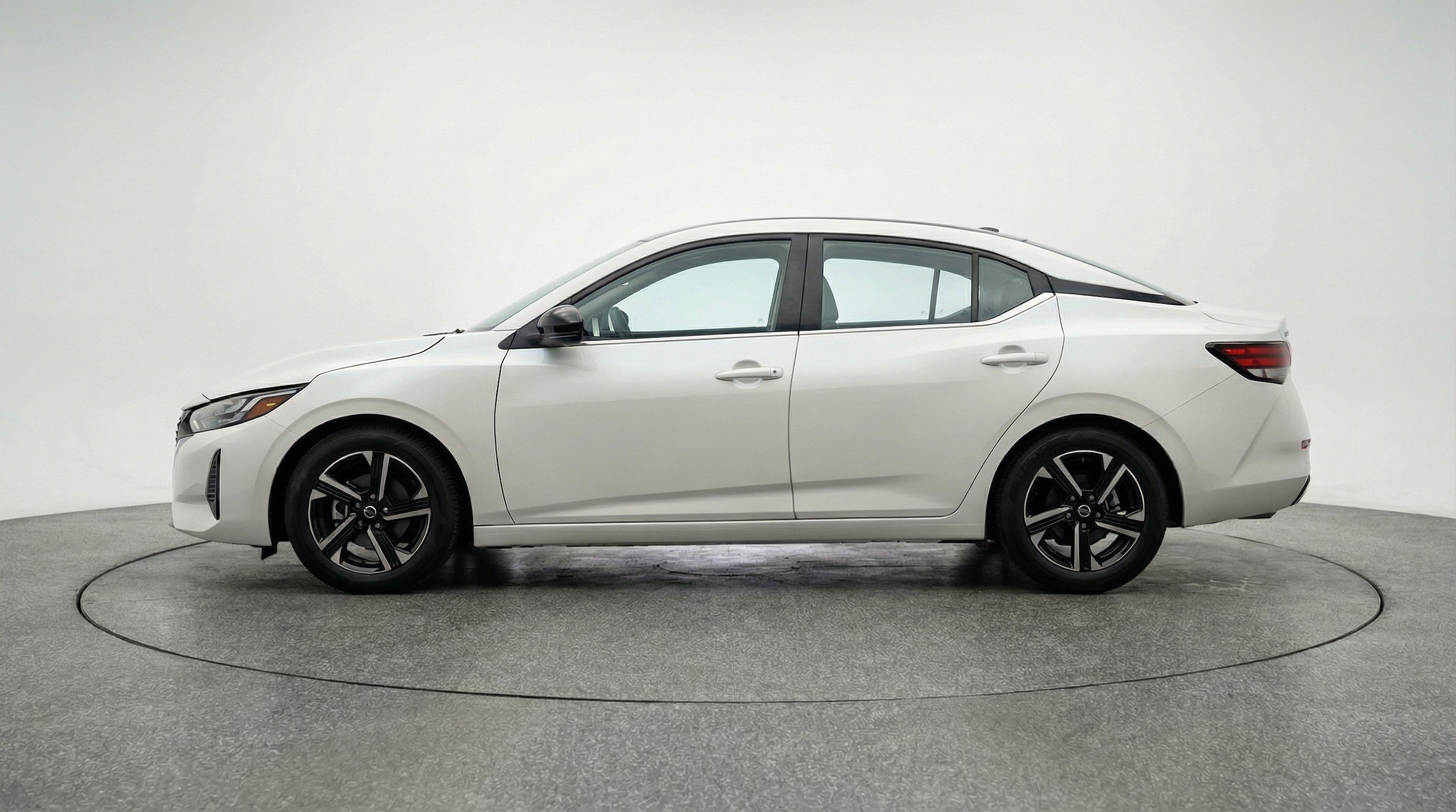 Thumbnail: 2025 Nissan Sentra - 5