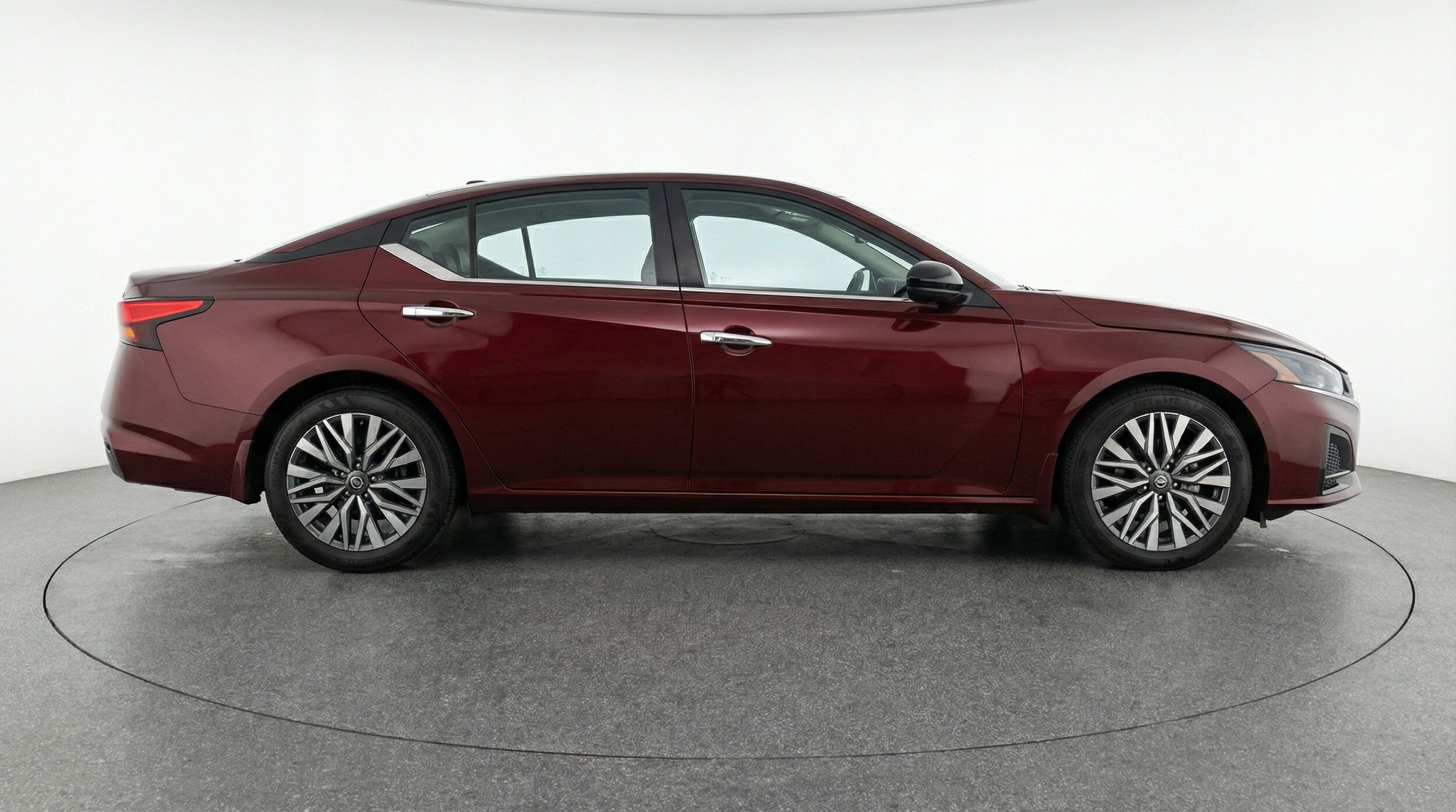 Thumbnail: 2025 Nissan Altima - 11